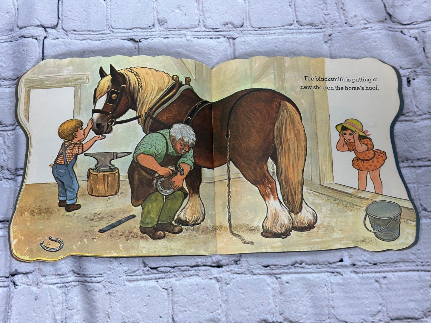 The Horse Book [A Golden Shape Book ·1968]