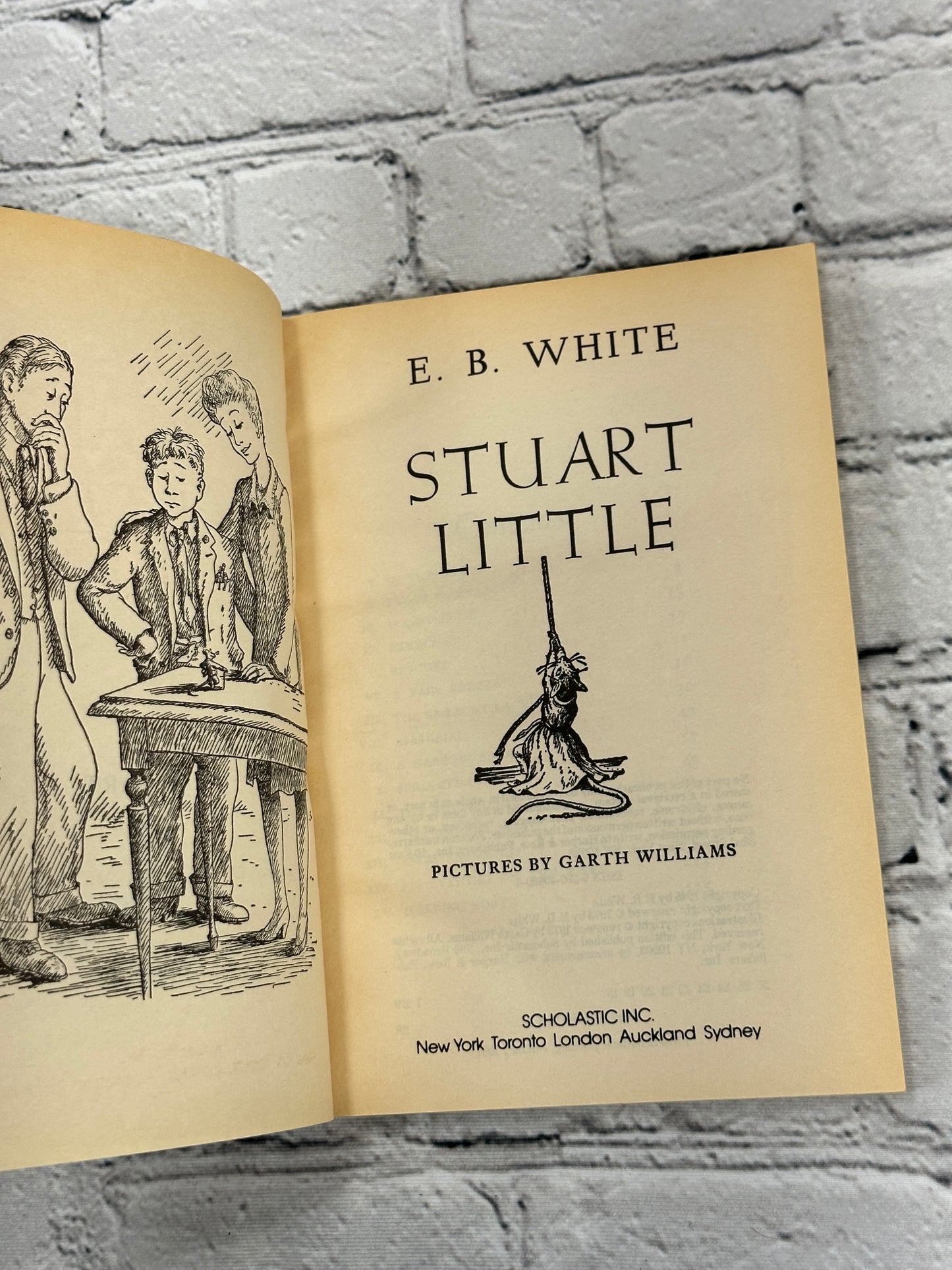 Stuart Little by E B White by [1987 · First Scholastic Print]