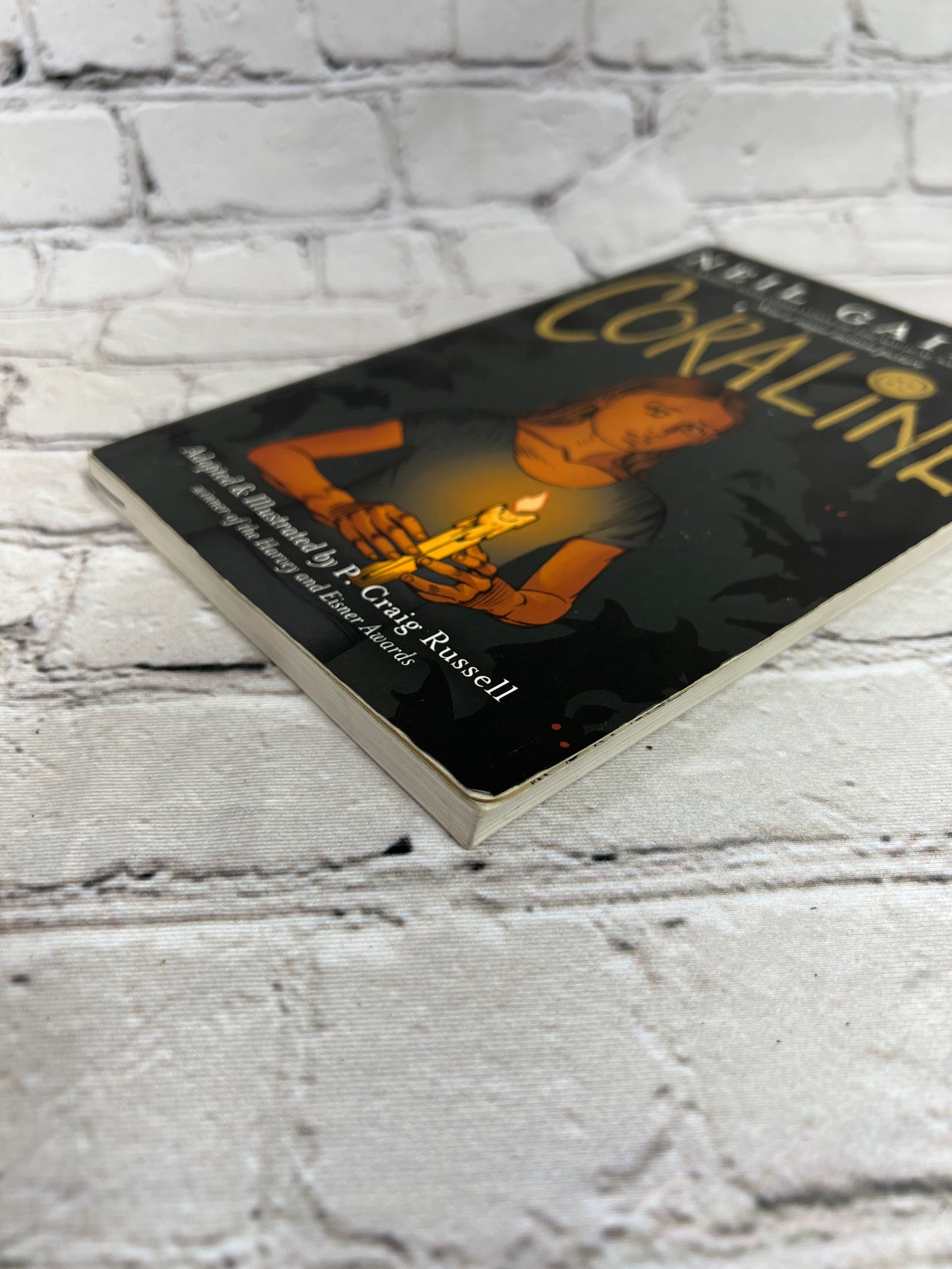 Coraline by Neil Gaiman, Illustrated by P. Craig Russell [1st Edition Graphic Novel · 2008]