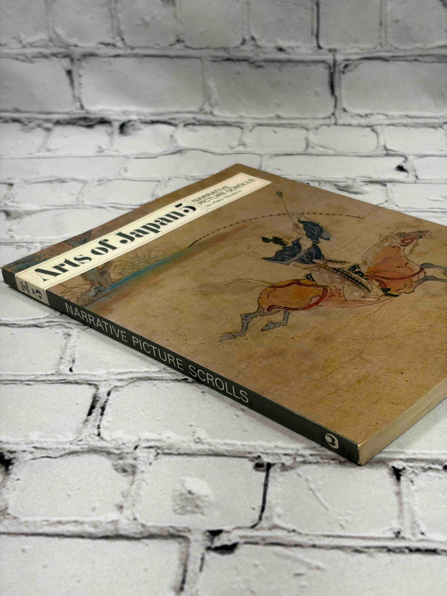 Narrative picture scrolls (Arts of Japan #5)