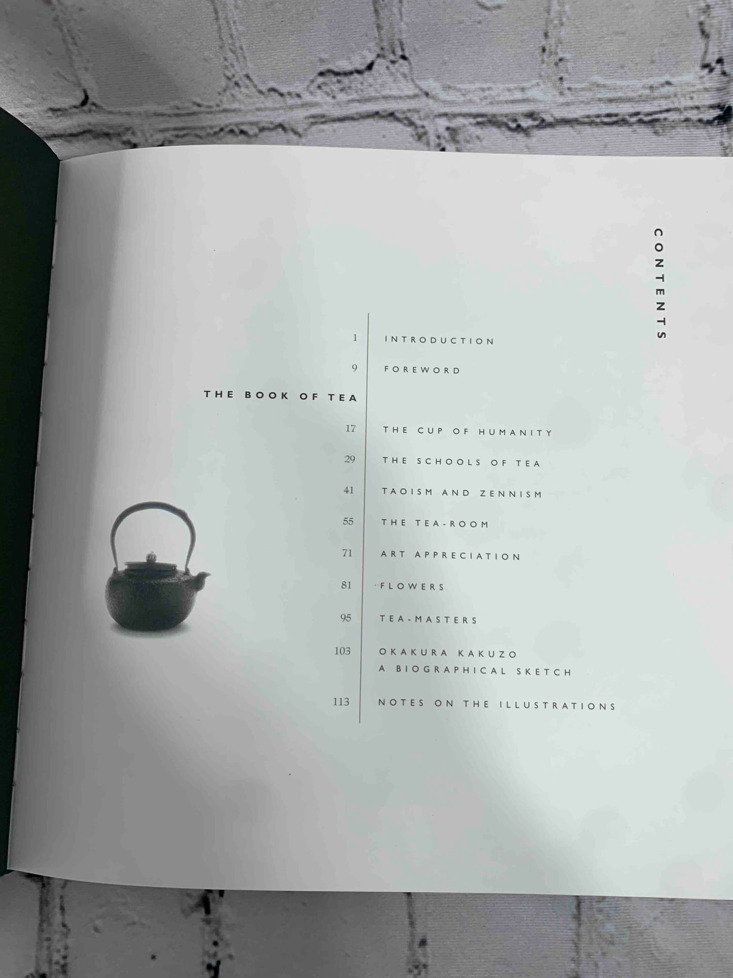 The Book of Tea: The Illustrated Classic Edition