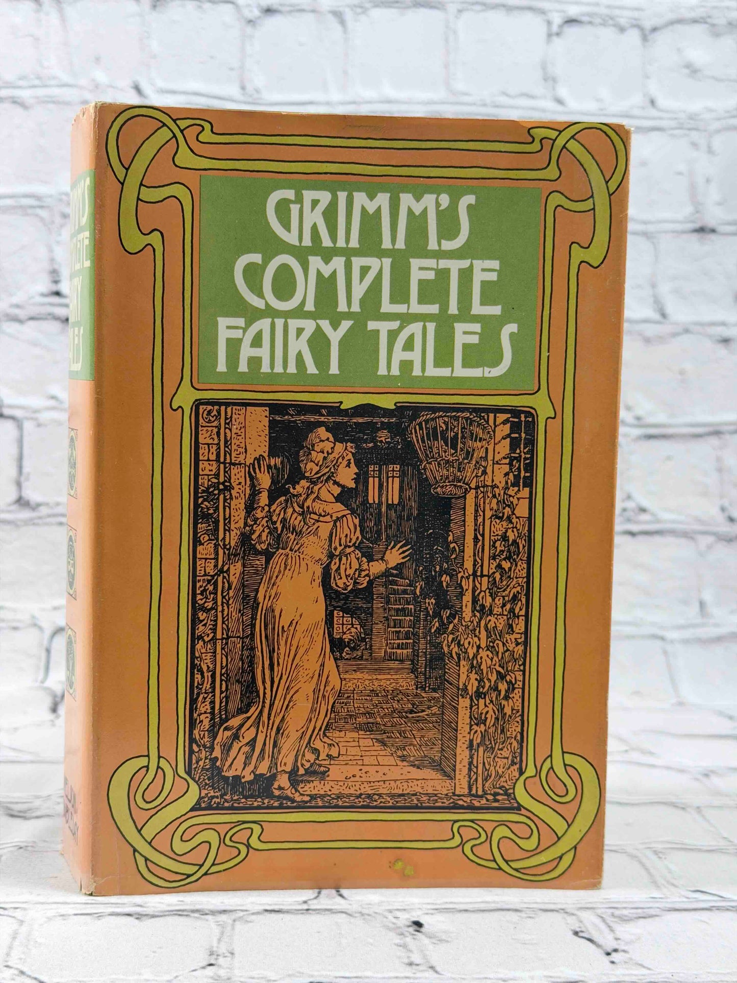 Grimm's Complete Fairy Tales