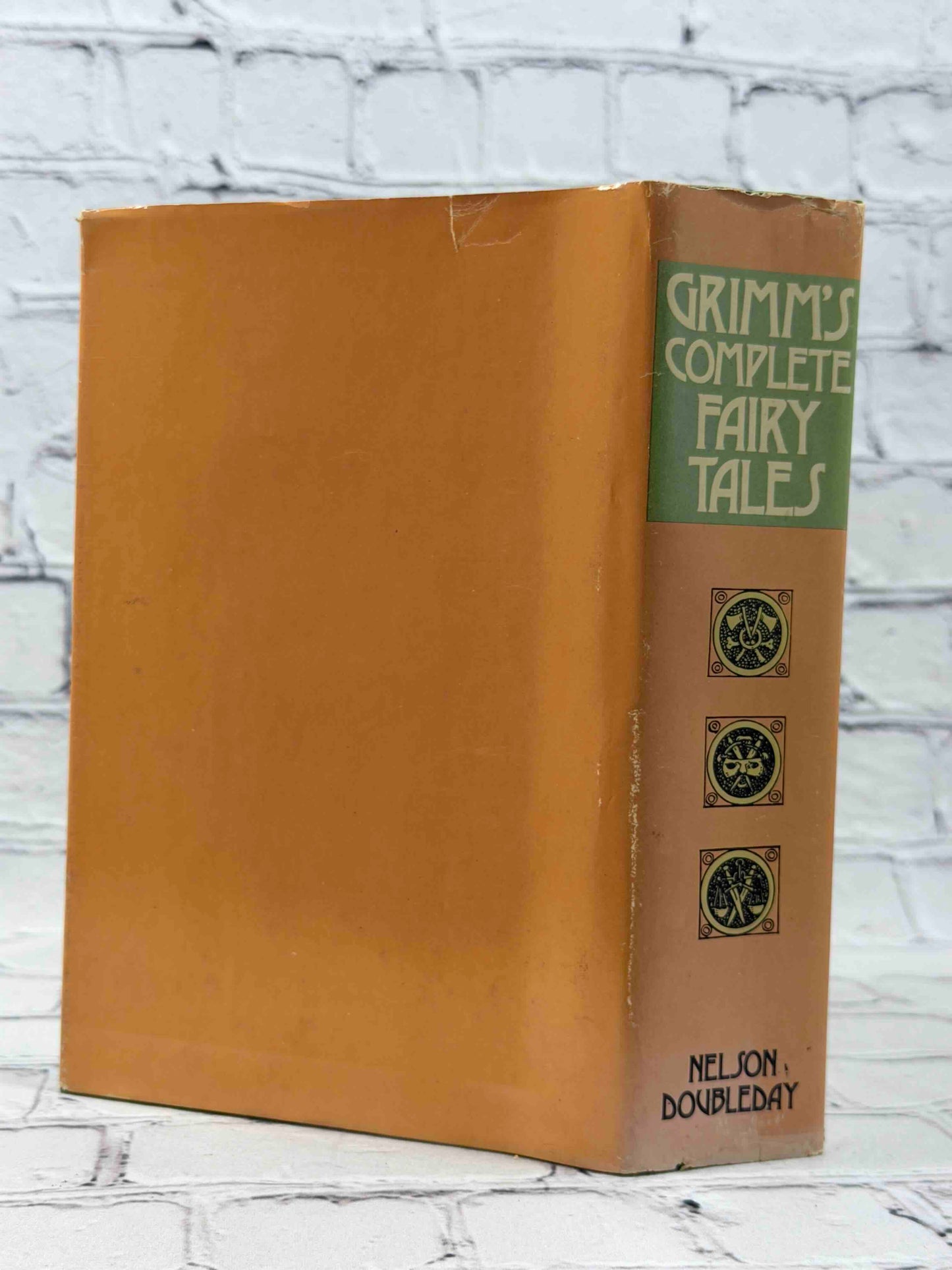 Grimm's Complete Fairy Tales