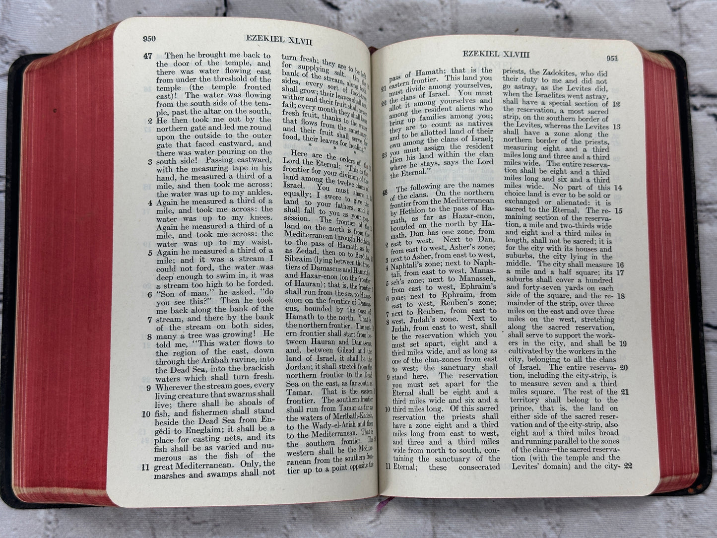 The Holy Bible A New Translation by James Moffatt [1926]