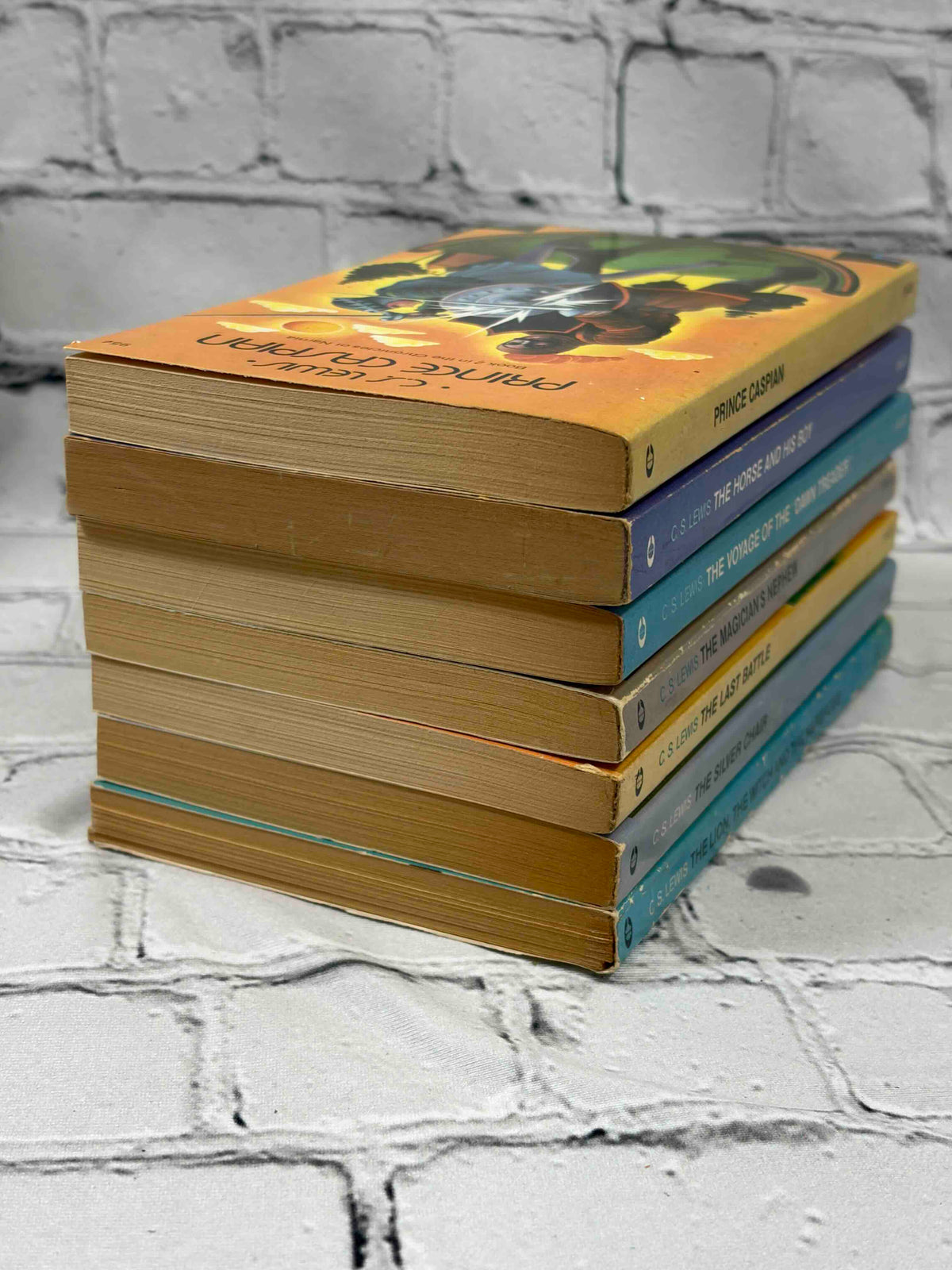 The Chronicles of Narnia (7-Book Box Set)