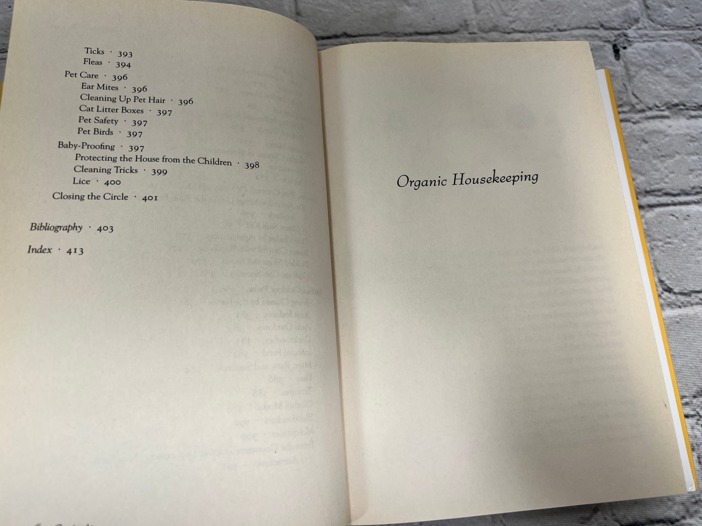 Organic Housekeeping by Ellen Sandbeck [1st Edition · 2006]