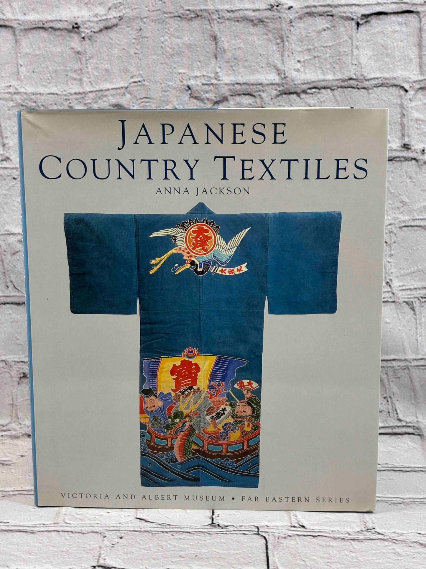 Japanese Country Textiles (Far Eastern Series)