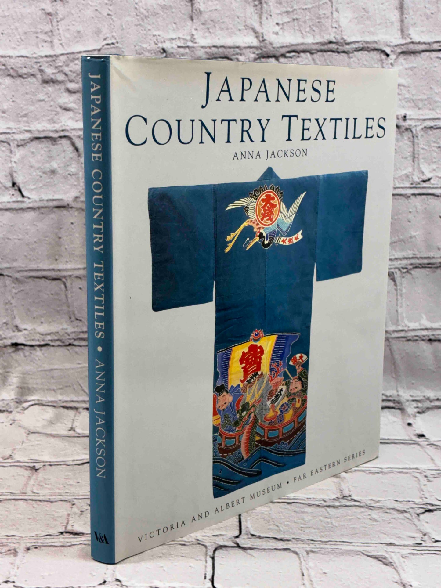 Japanese Country Textiles (Far Eastern Series)