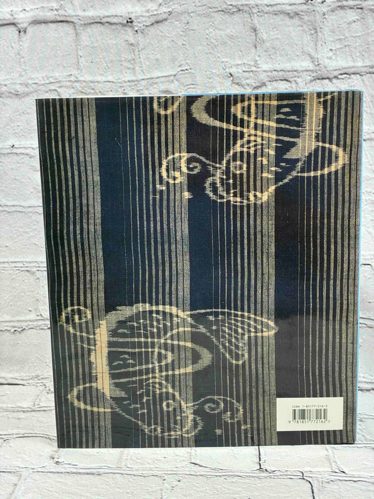 Japanese Country Textiles (Far Eastern Series)