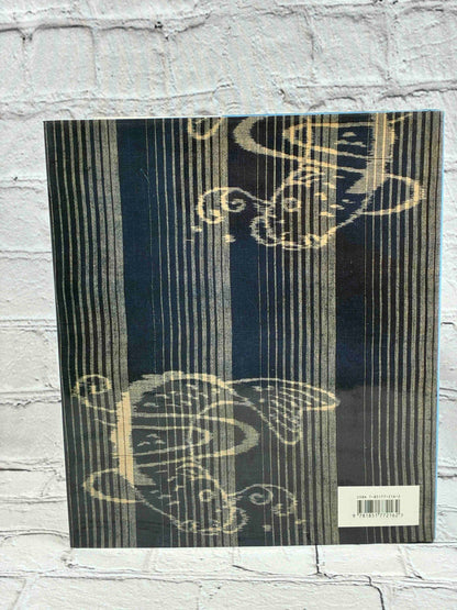 Japanese Country Textiles (Far Eastern Series)