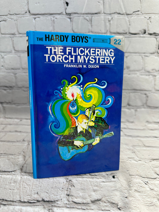 The Wailing Siren Mystery: Hardy Boys by Franklin W. Dixon [2002]