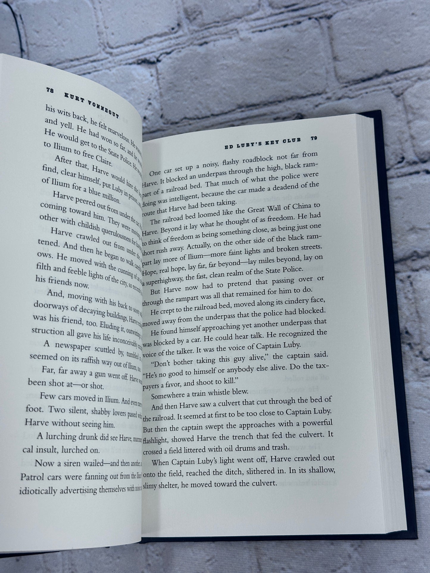 Look At The Birdie By Kurt Vonnegut [1st Print · 1st Edition · 2009]