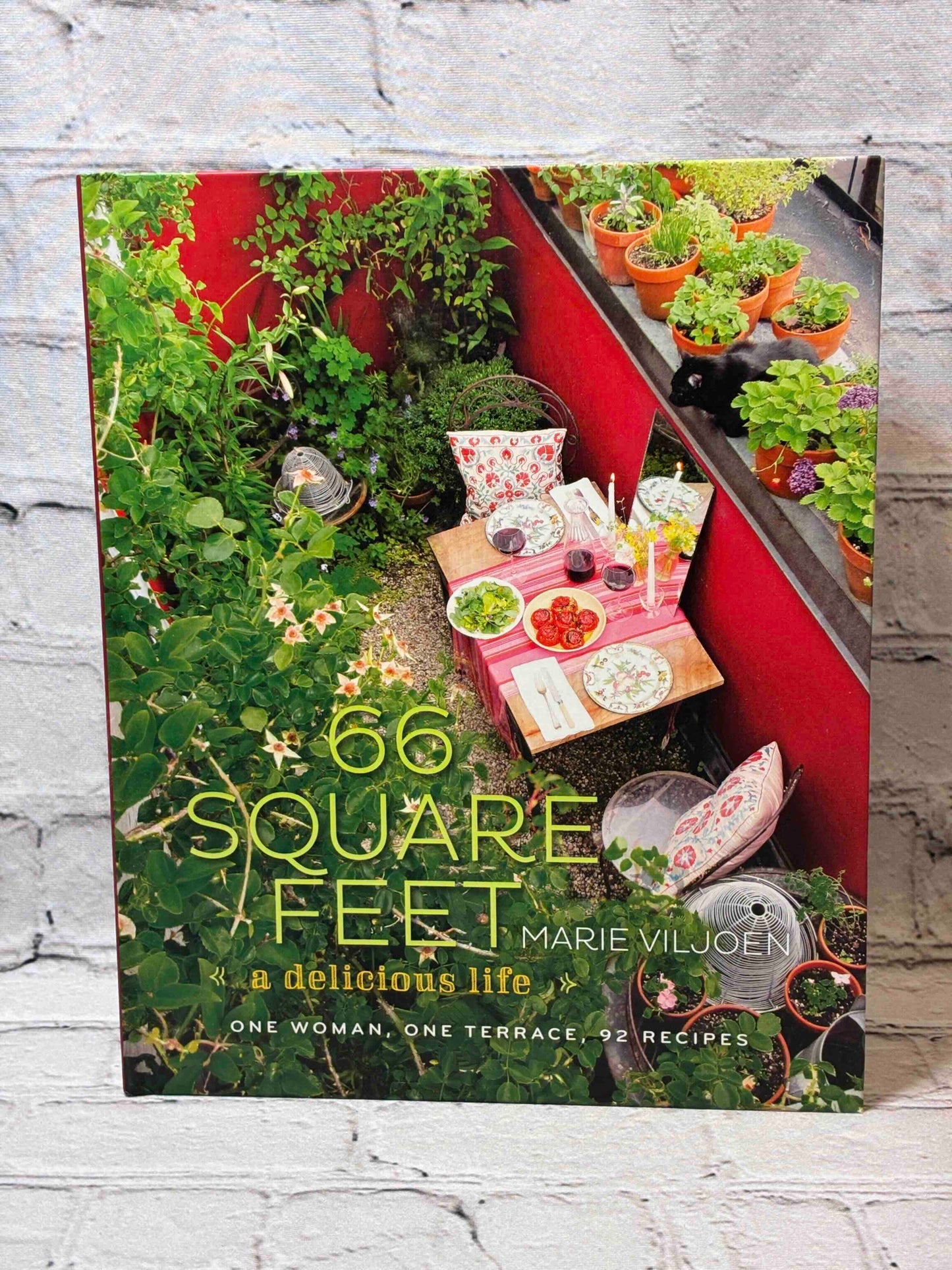 66 Square Feet: A Delicious Life