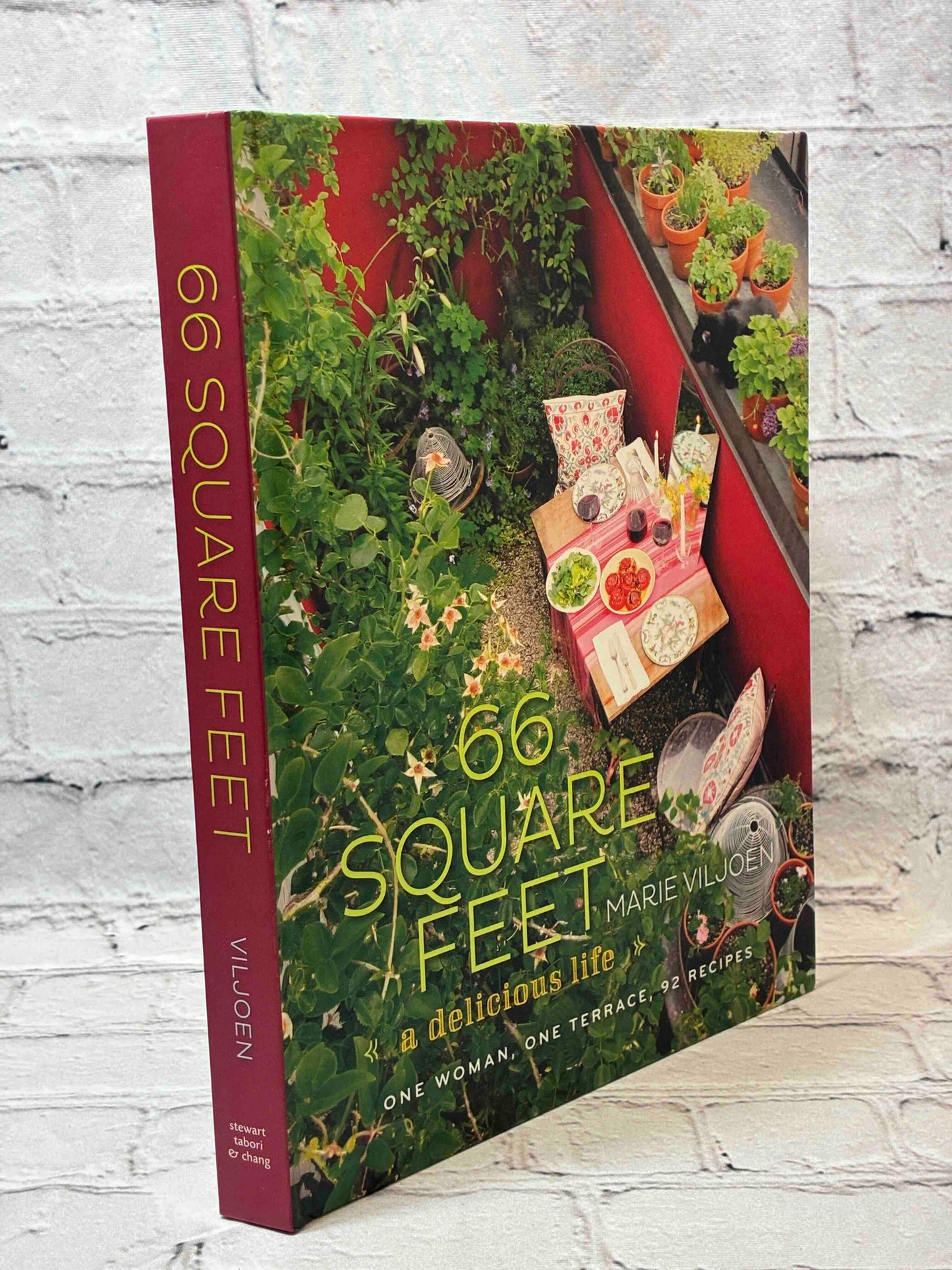 66 Square Feet: A Delicious Life