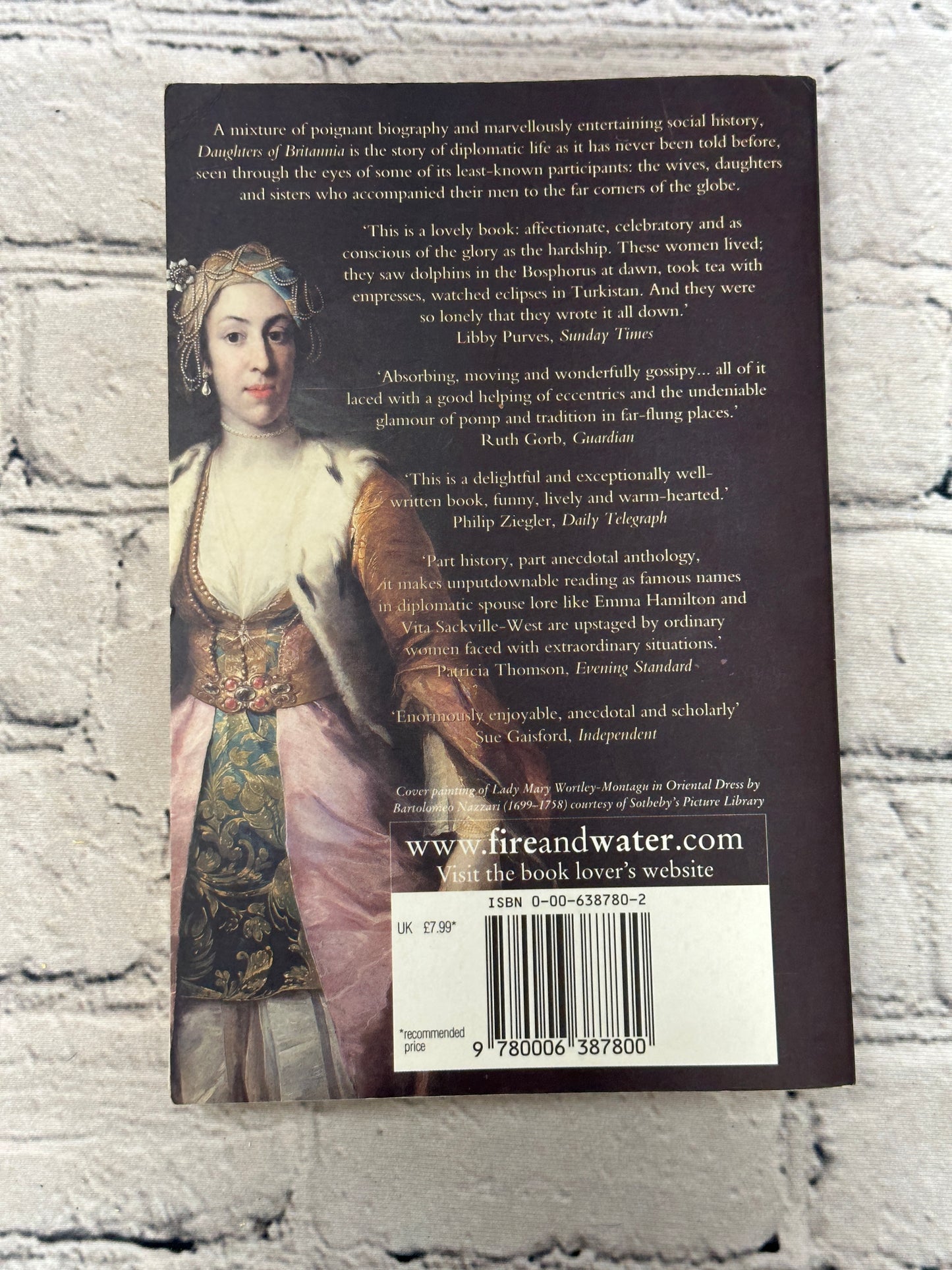 Daughters of Britannia: The Lives and Times of Di... by Katie Hickman [2000]