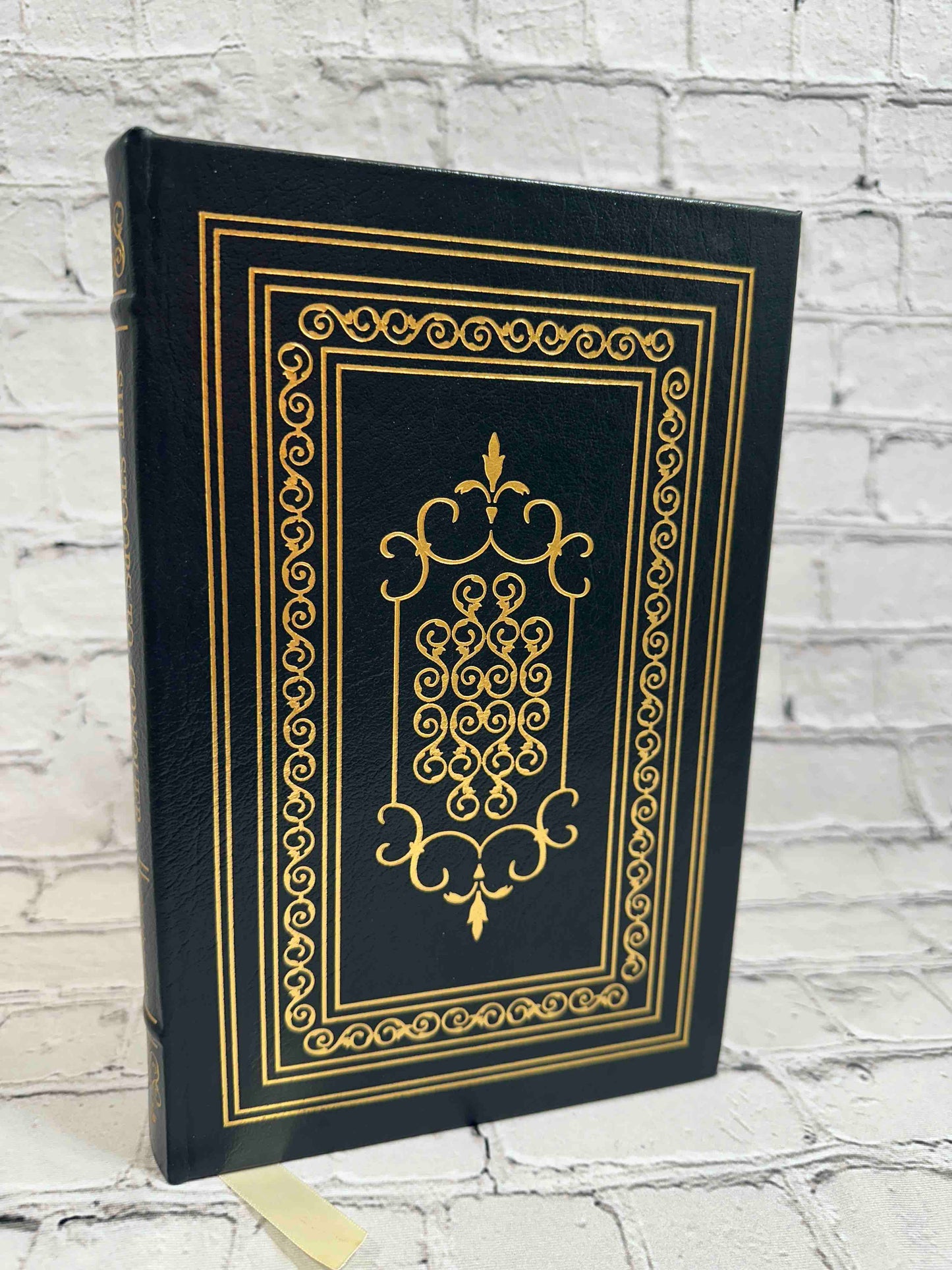 She Stoops to Conquer