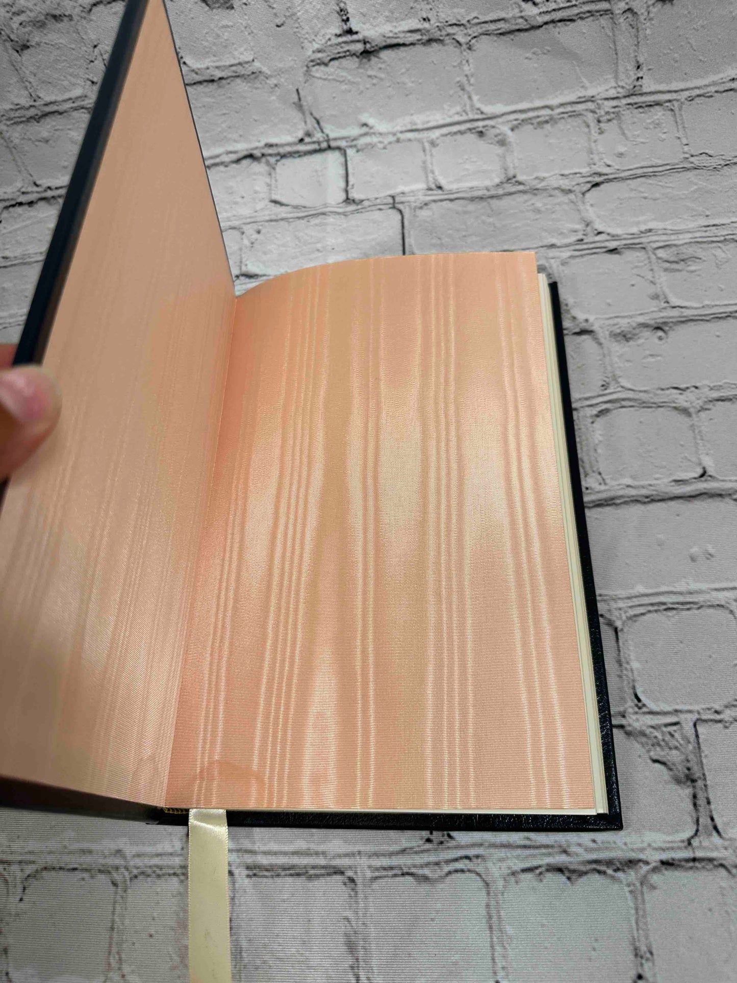 She Stoops to Conquer