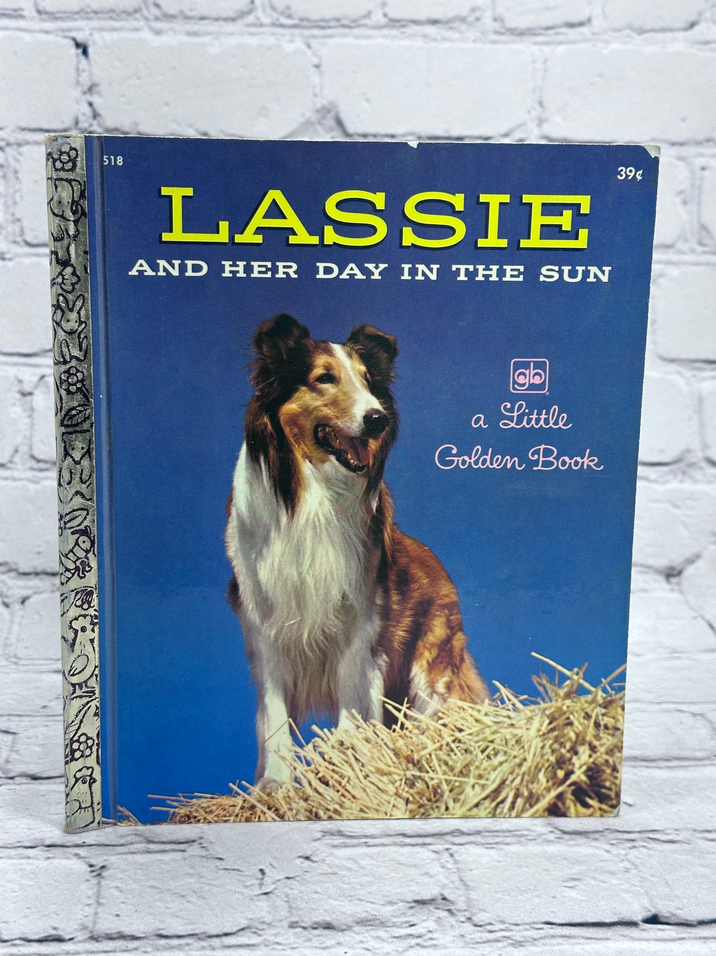 Lassie and Her Day in the Sun by Charles Verral [A Little Golden Book · 1972]