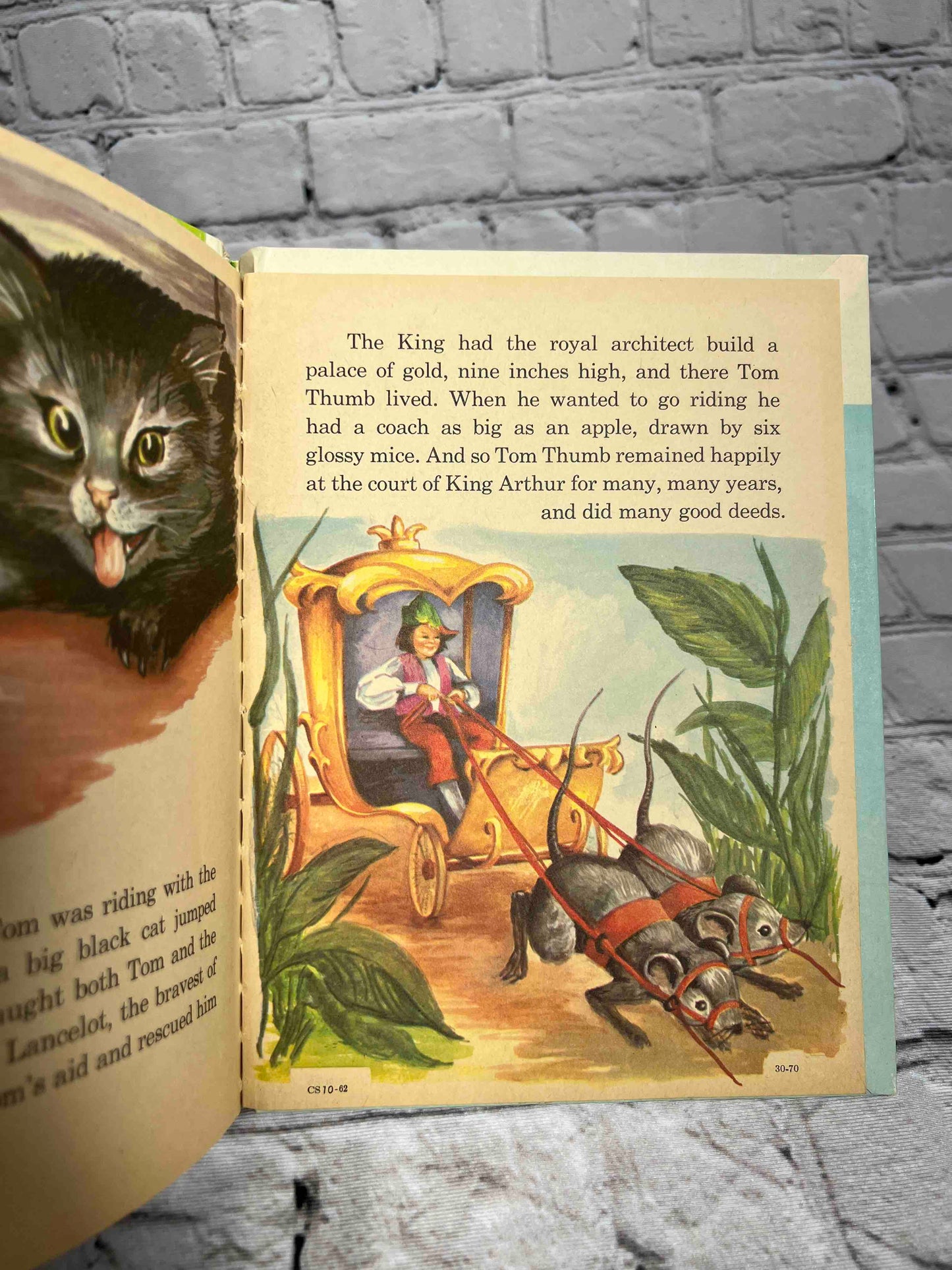 Tom Thumb [Elf Book]