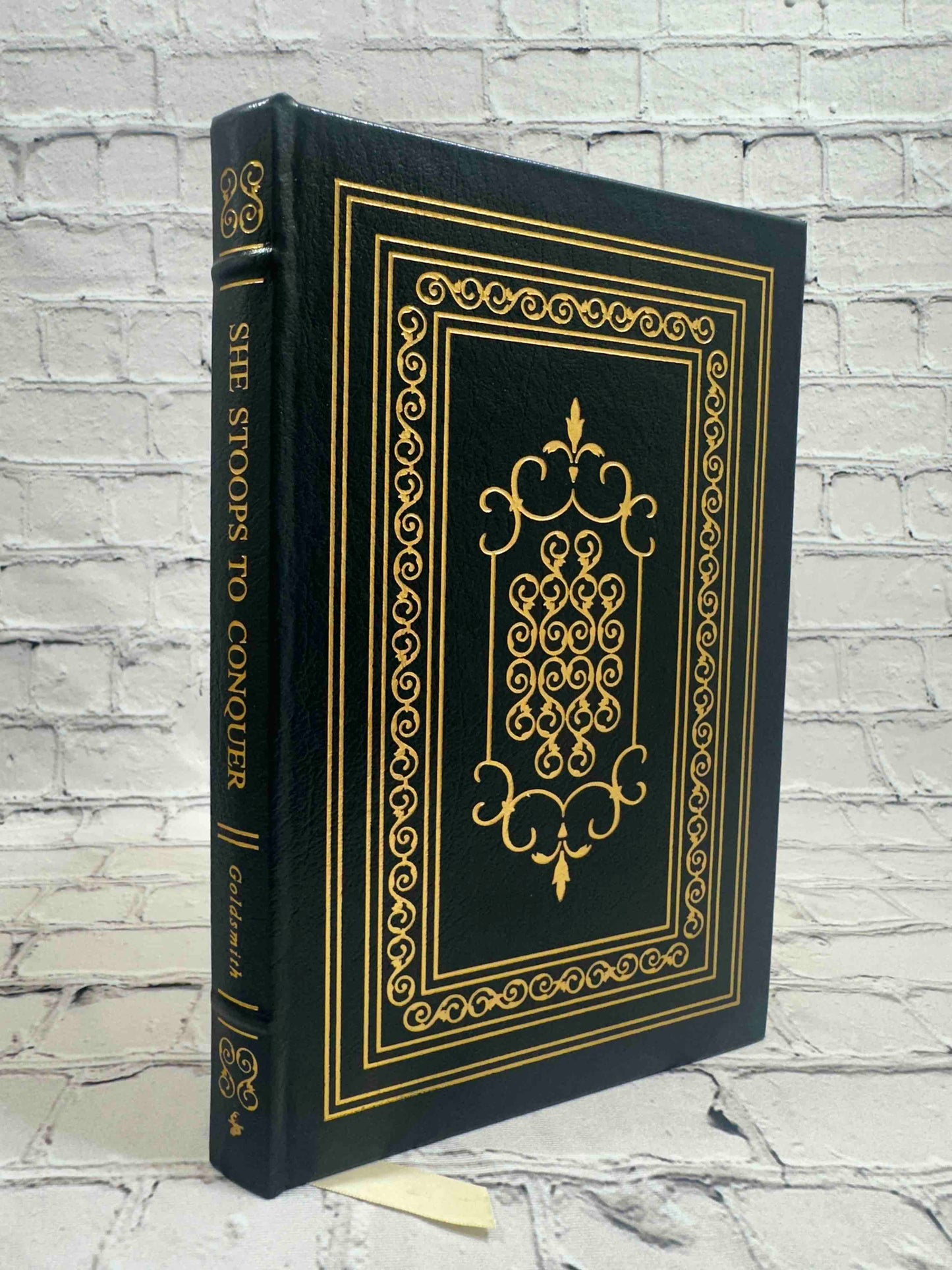 She Stoops to Conquer