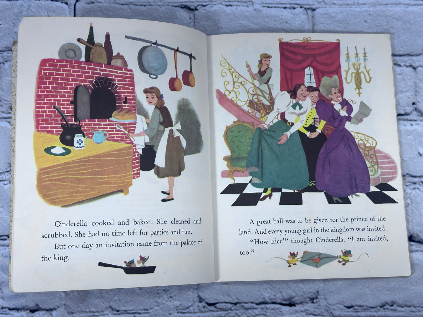 Walt Disney's Cinderella [A Little Golden Book · 1968]