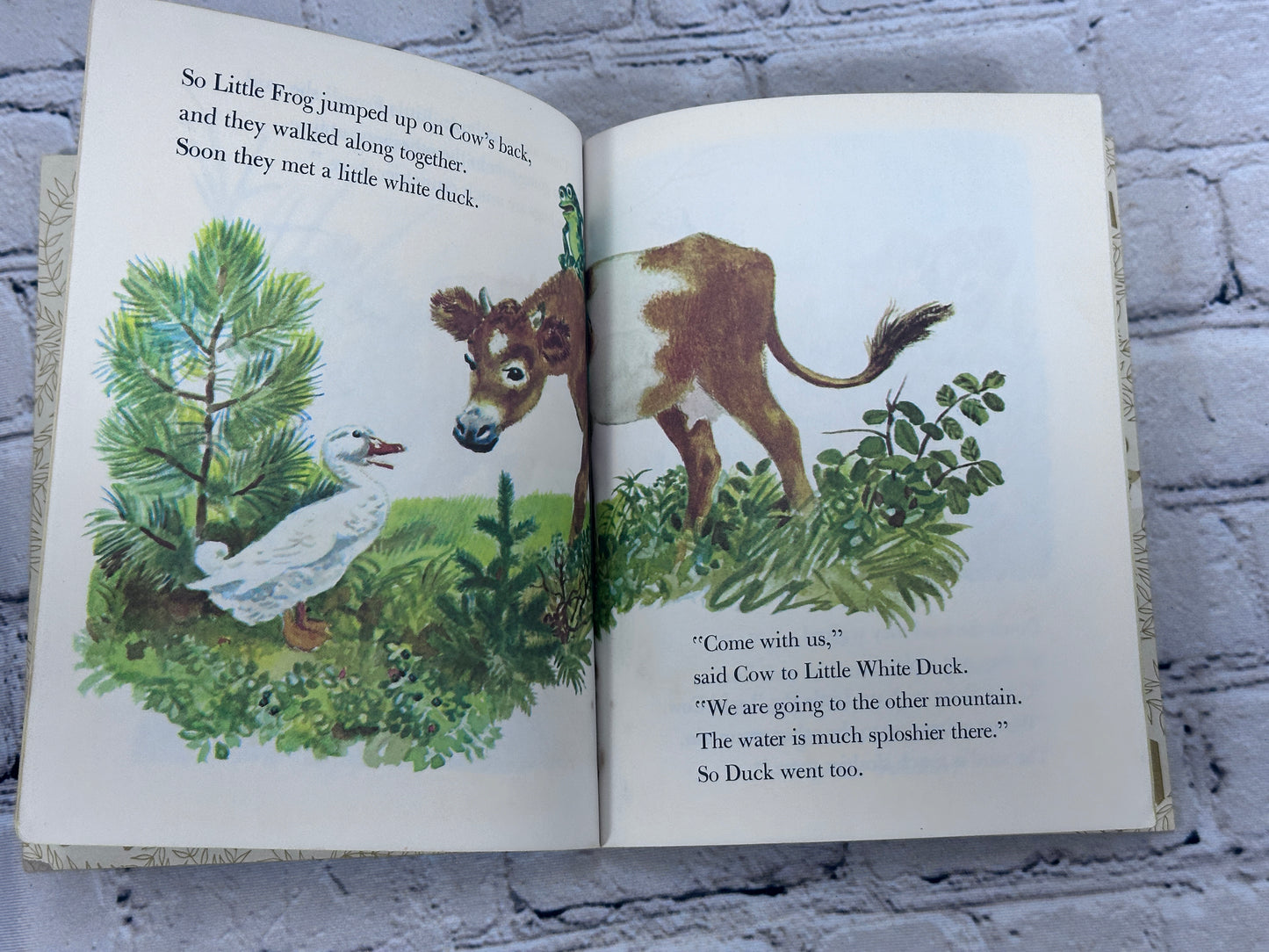 The Cow Went Over the Mountain [Little Golden Book · 3rd Print · 1971]