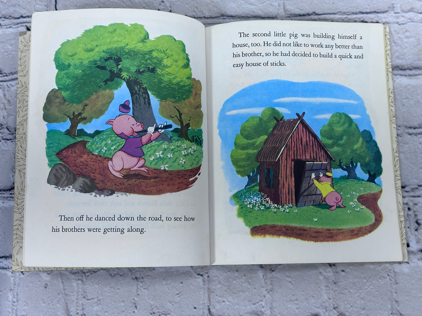 Walt Disneys Three Little Pigs [A Little Golden Book · 1971]