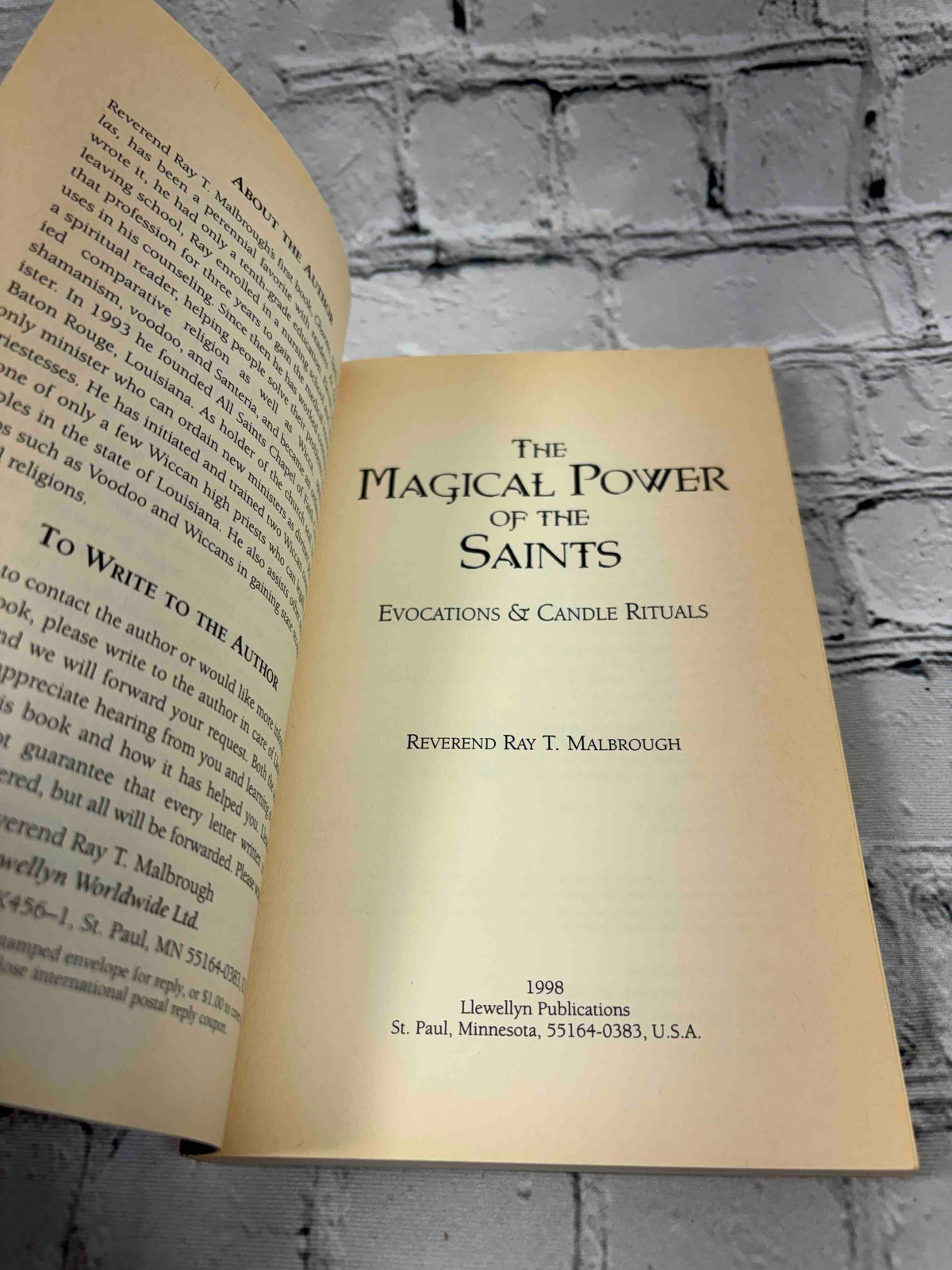 The Magical Power of the Saints: Evocation and Candle Rituals