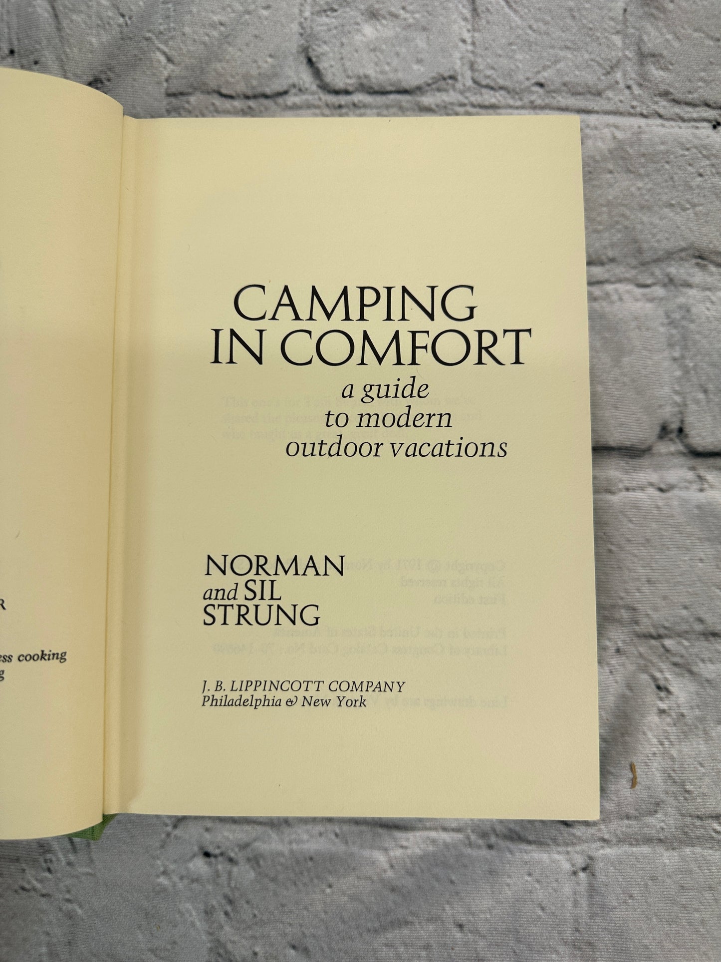 Camping In Comfort by Norman and Sil Strung [1971 · Lippincott · 1st Edition]