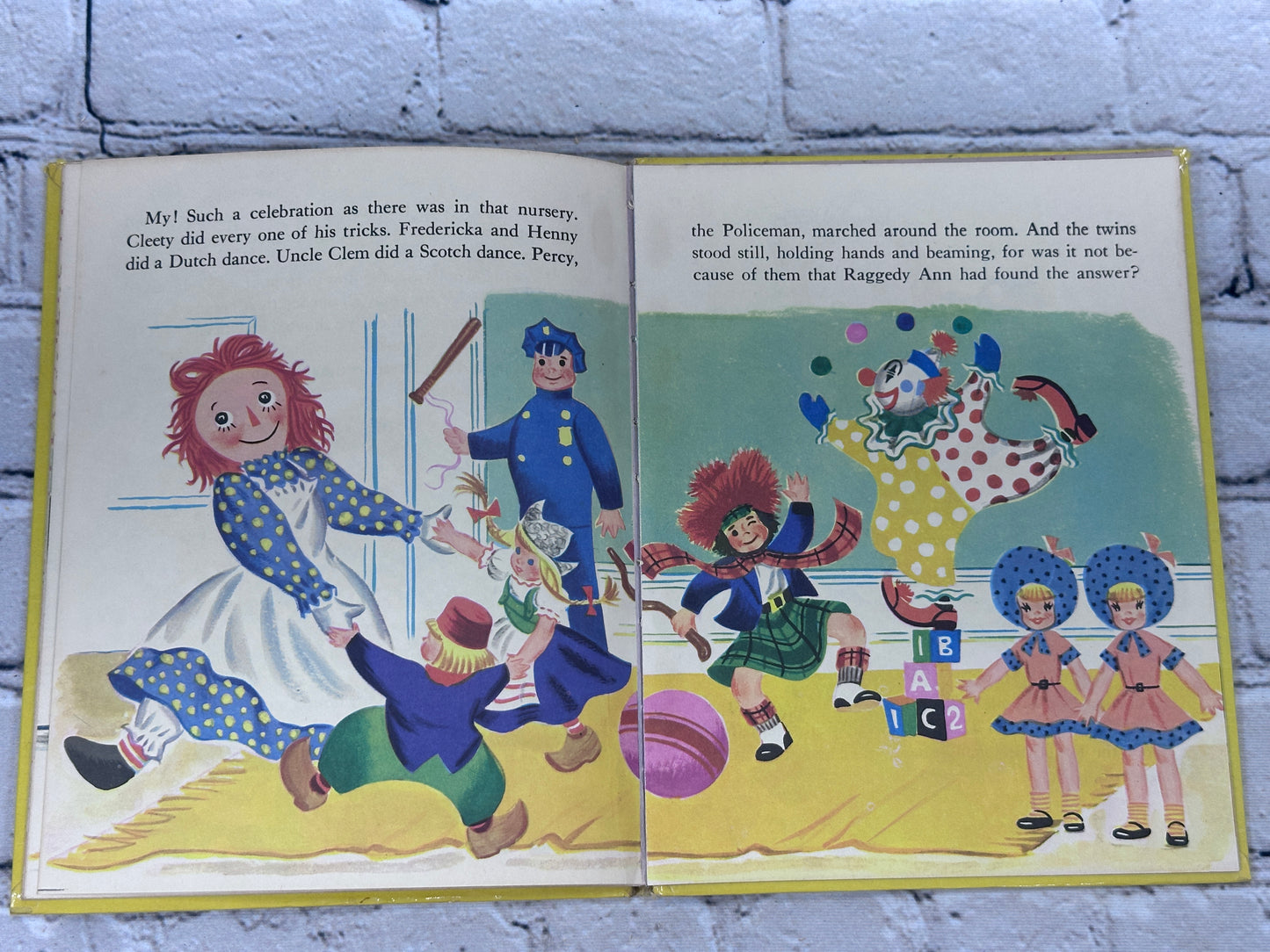 Raggedy Ann and Marcella's First Day at School [Wonder Books · 1952]