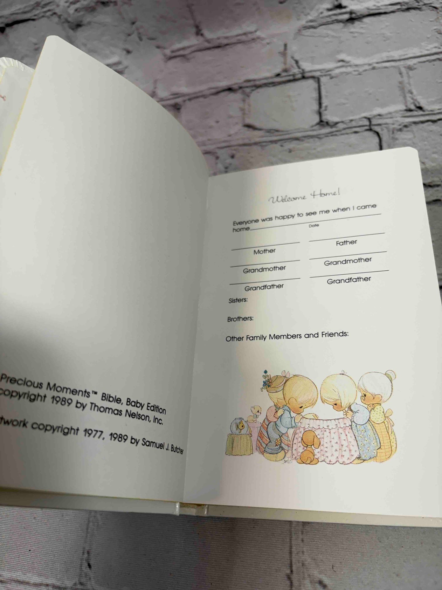 Precious Moments Bible: Baby Edition - New King James Version (NKJV)