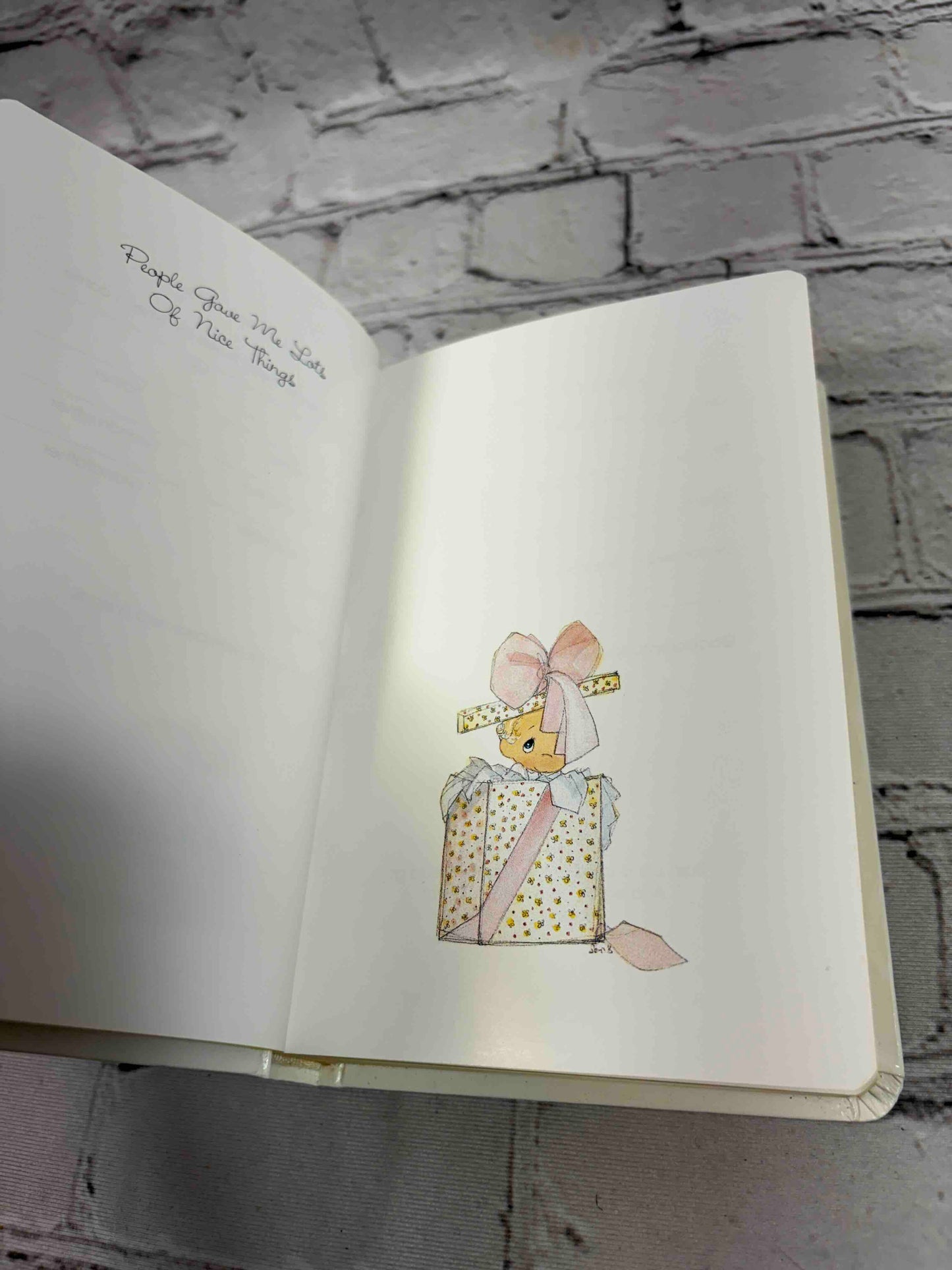 Precious Moments Bible: Baby Edition - New King James Version (NKJV)