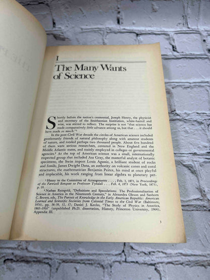 The Physicists: The History of a Scientific Community in Modern America