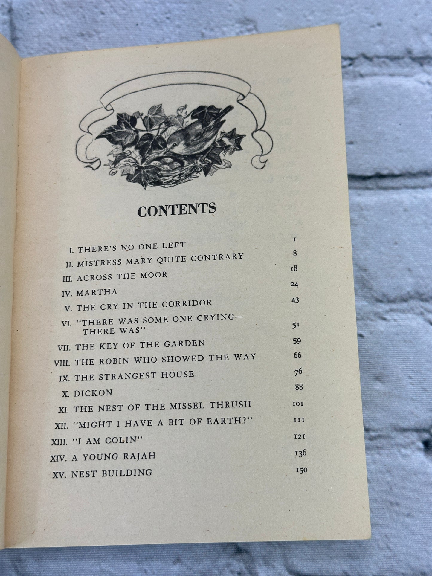 The Secret Garden By Frances Hodgson Burnett [1984 · Dell Yearling]