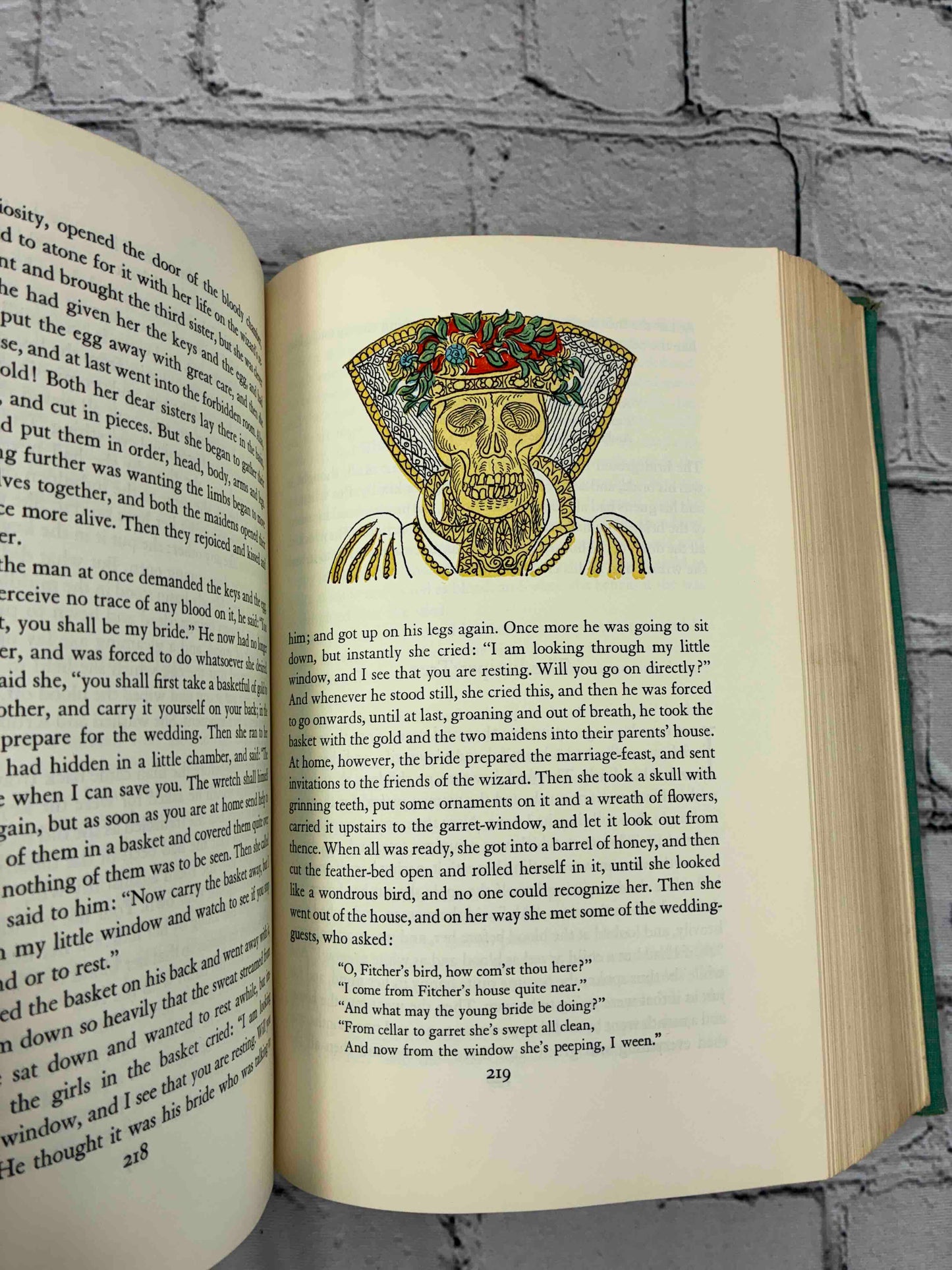 Grimm's Fairy Tales with 212 Illustrations