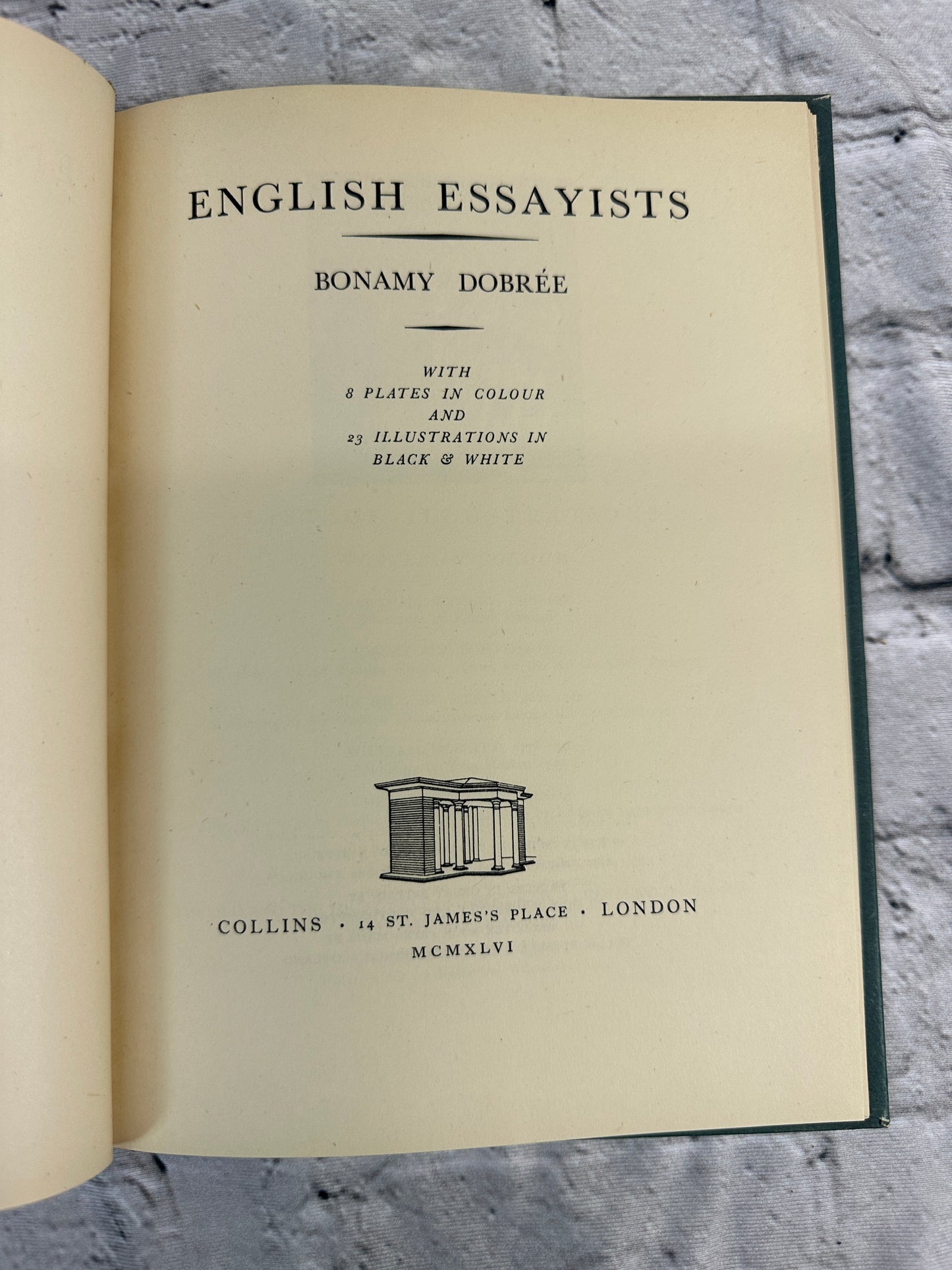 English Essayists by Bonamy Dobree [1946]