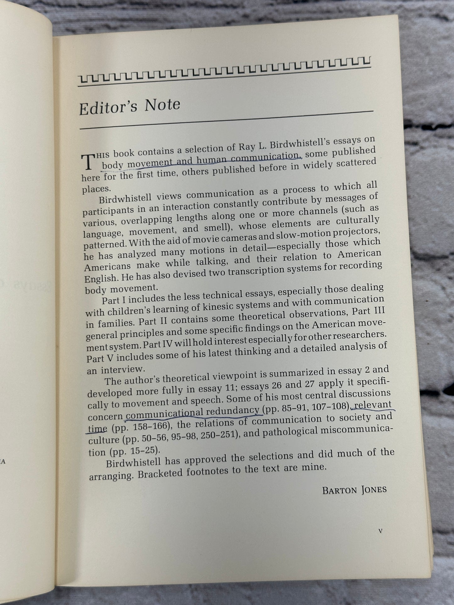 Kinesics and Context: Essays on Body Motion..by Ray Birdwhistell [1970]