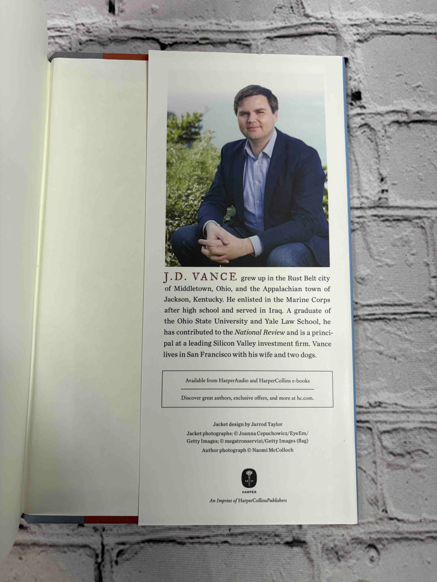 Hillbilly Elegy: A Memoir of a Family and Culture in Crisis