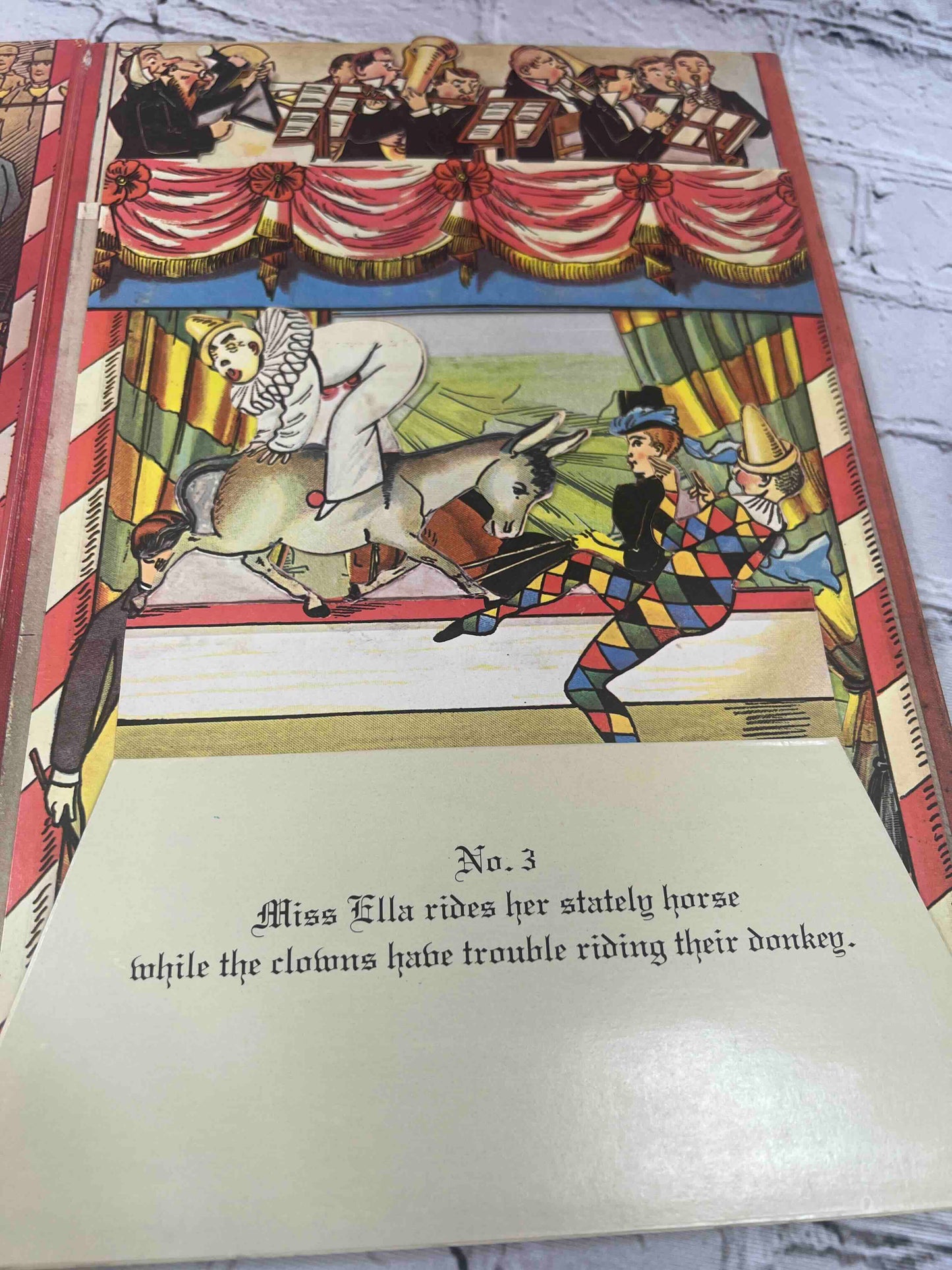 Lothar Meggendorfer's International circus: A reproduction of the antique pop-up book