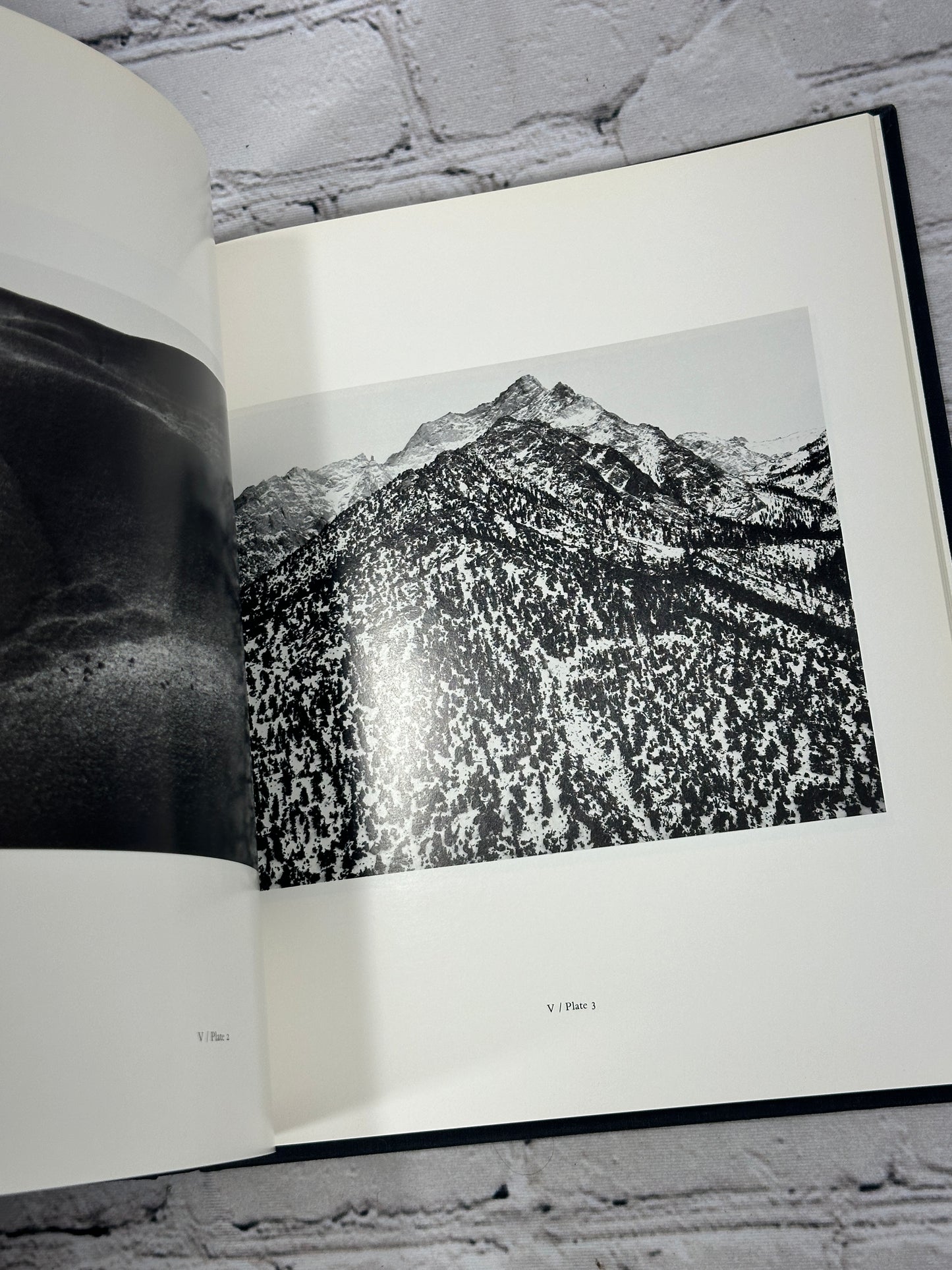 The Portfolios of Ansel Adams [New York Graphic Society  · 1985