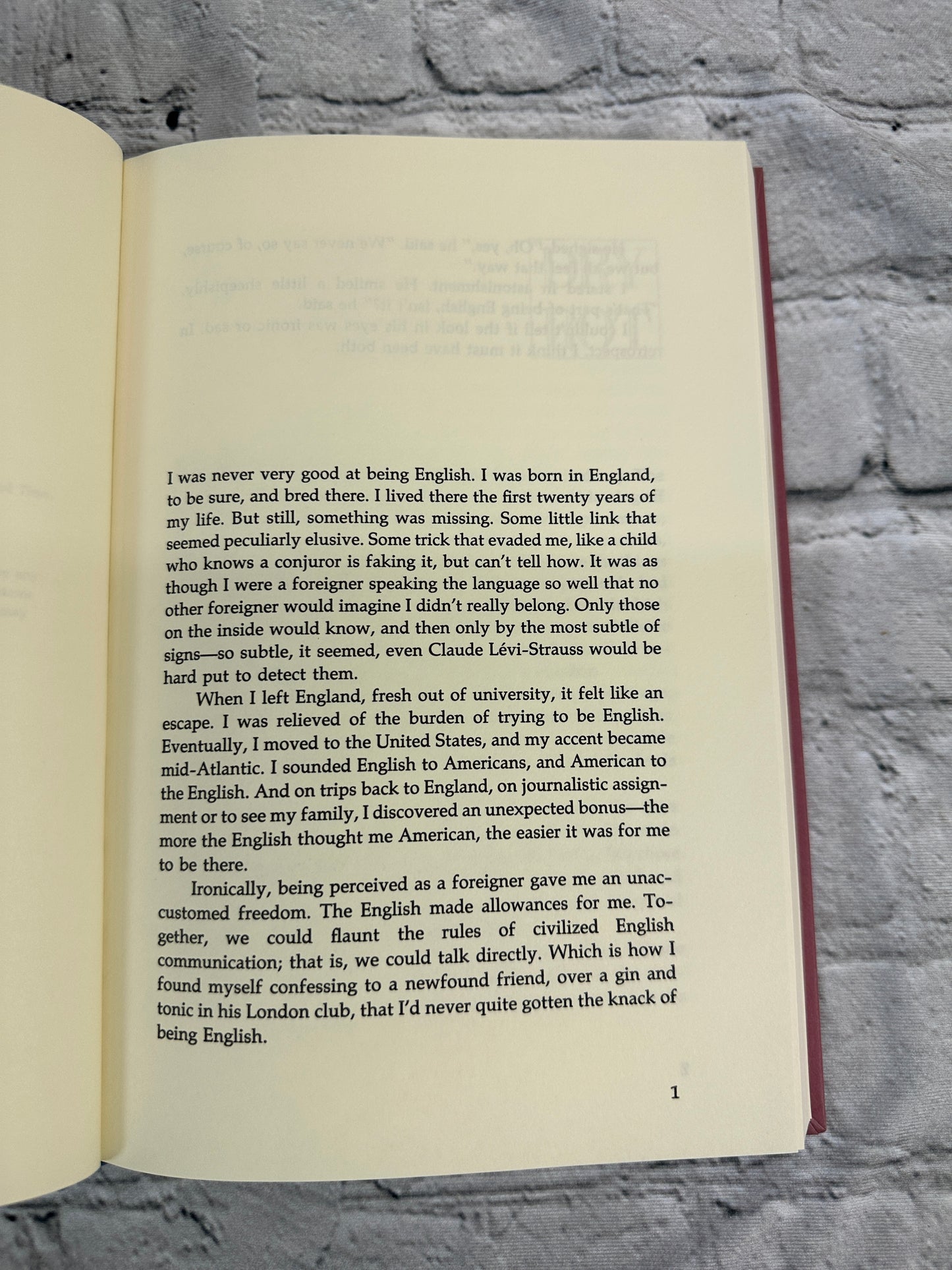 England Bloody England: An Expatriate's Return by Lesley Hazleton [1990]