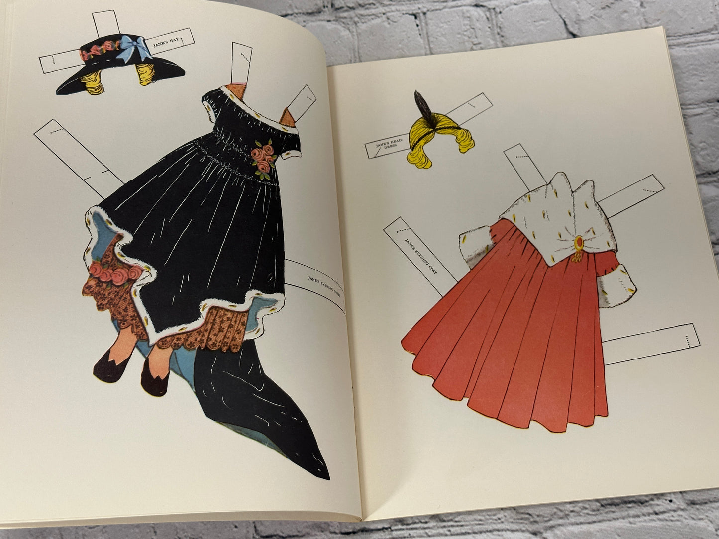 Antique Paper Dolls 1915-1920 By Arnold Arnold [1975]