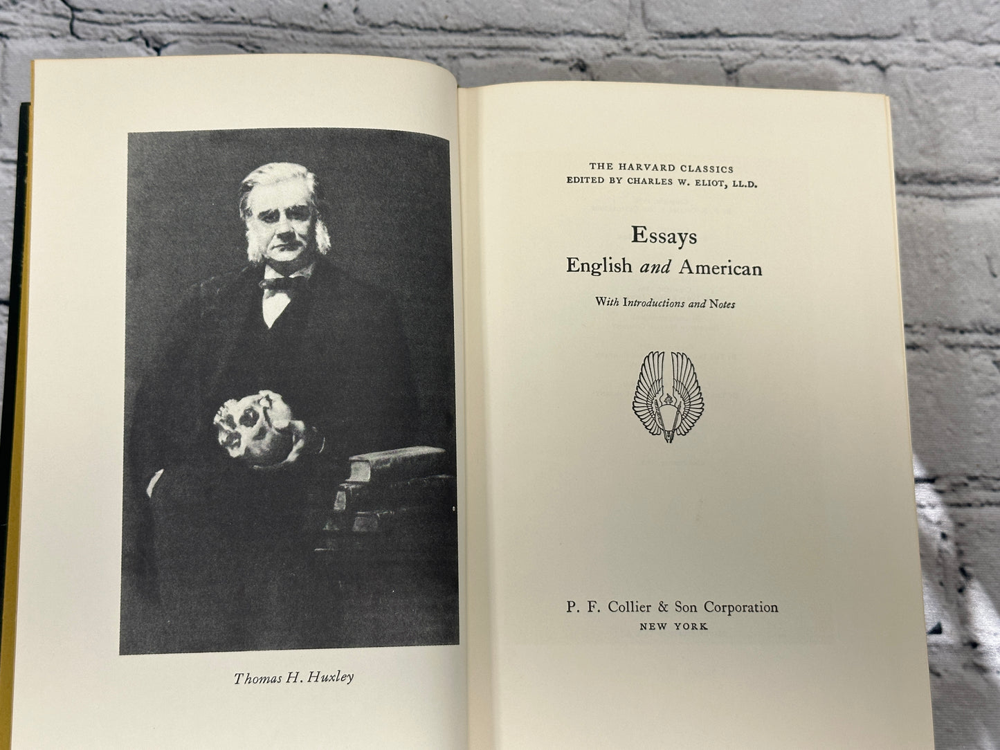 Harvard Classics: Essays, English and American by Thackeray, Newman et al [1969]