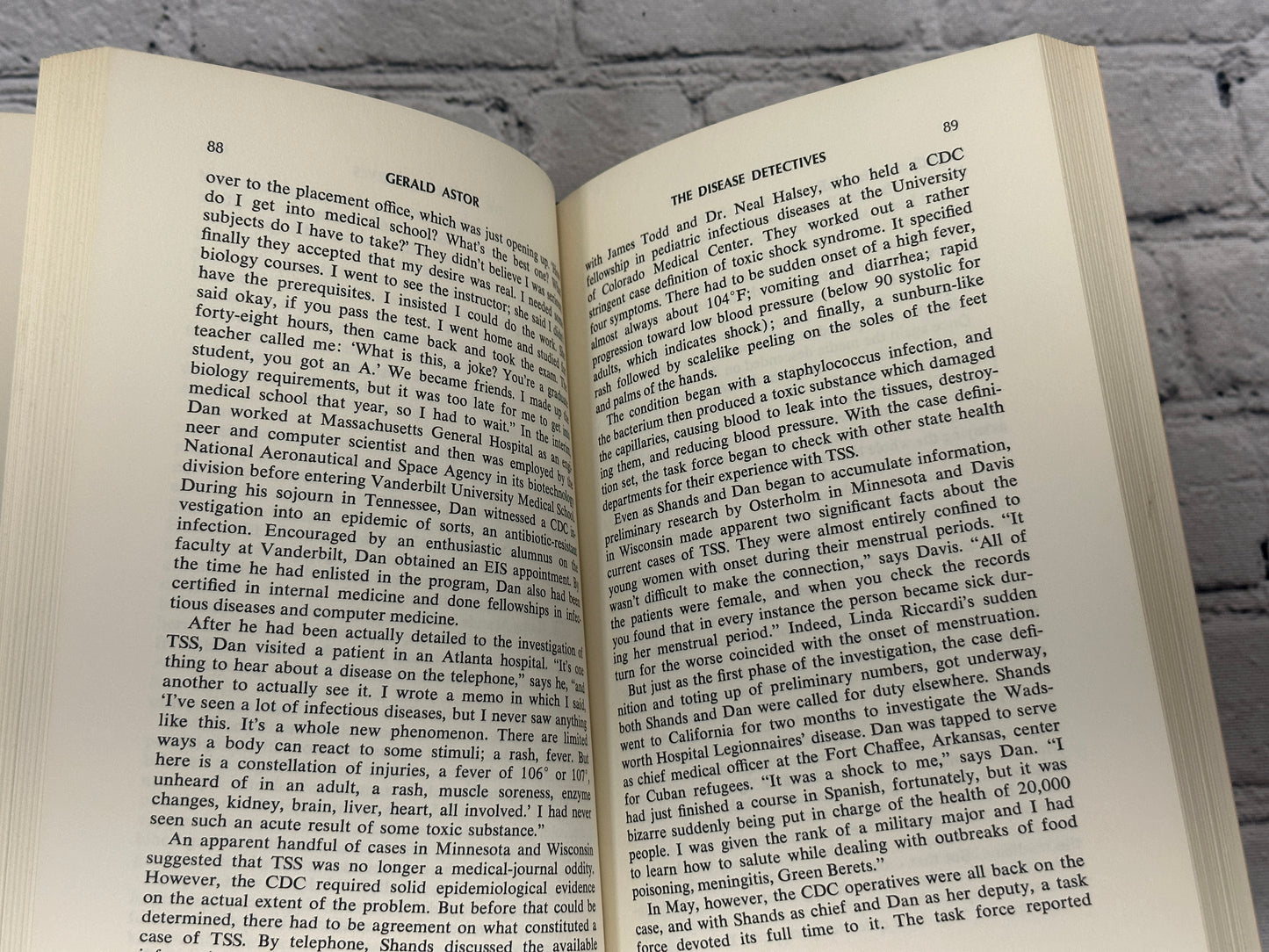 The Disease Detectives: Deadly Medical Mysteries and..by Gerald Astor [1983]