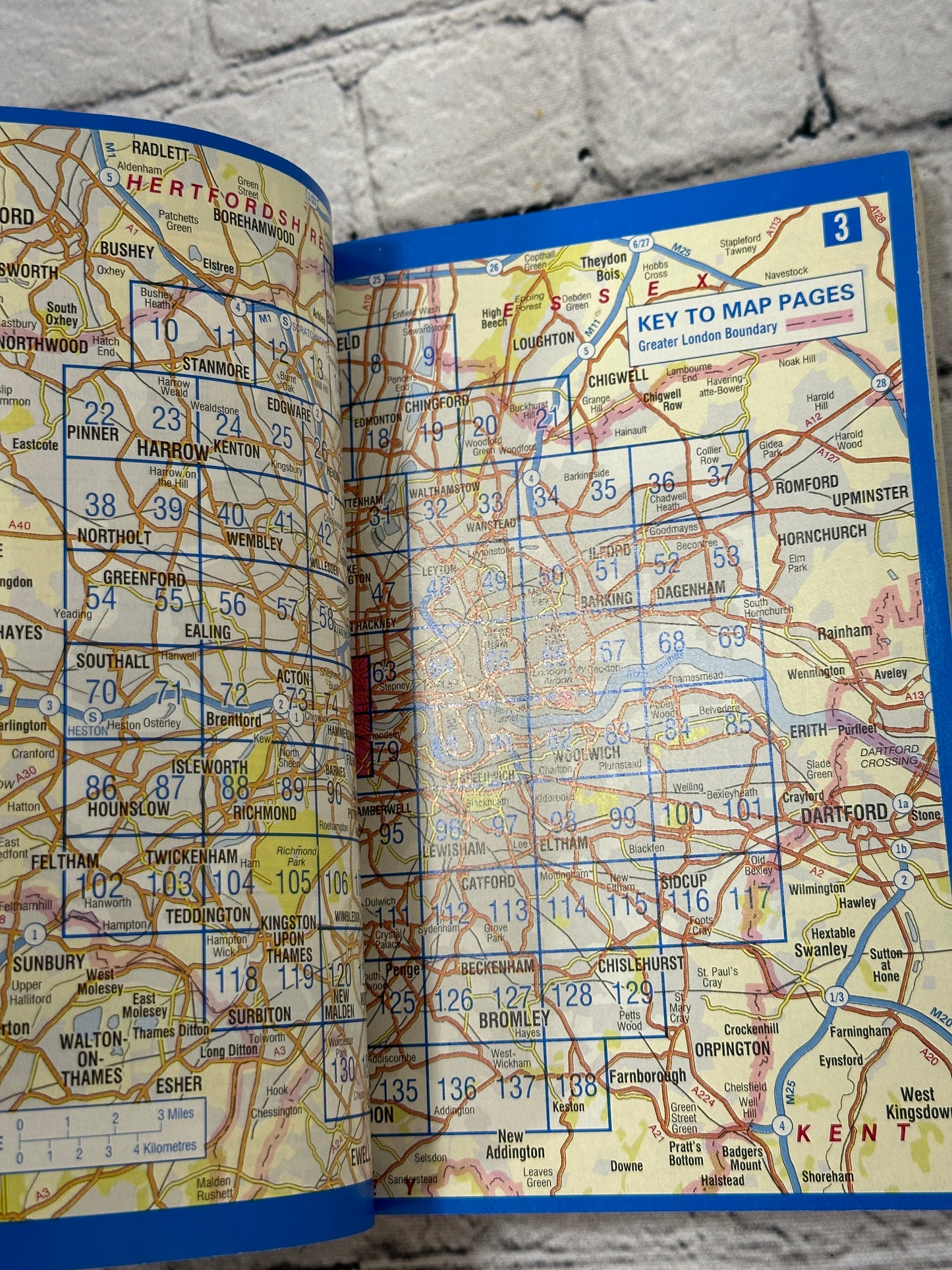 London A-Z Street Atlas [1998 · Edition 4]