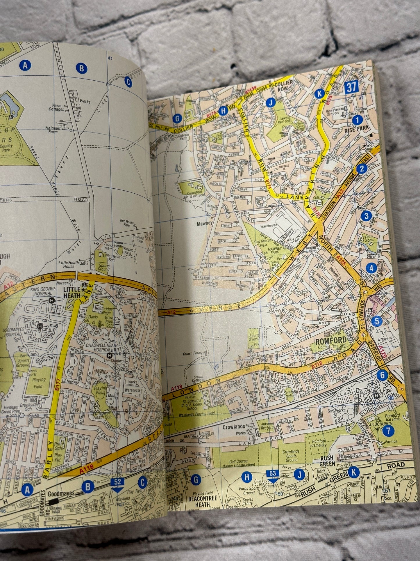 London A-Z Street Atlas [1998 · Edition 4]