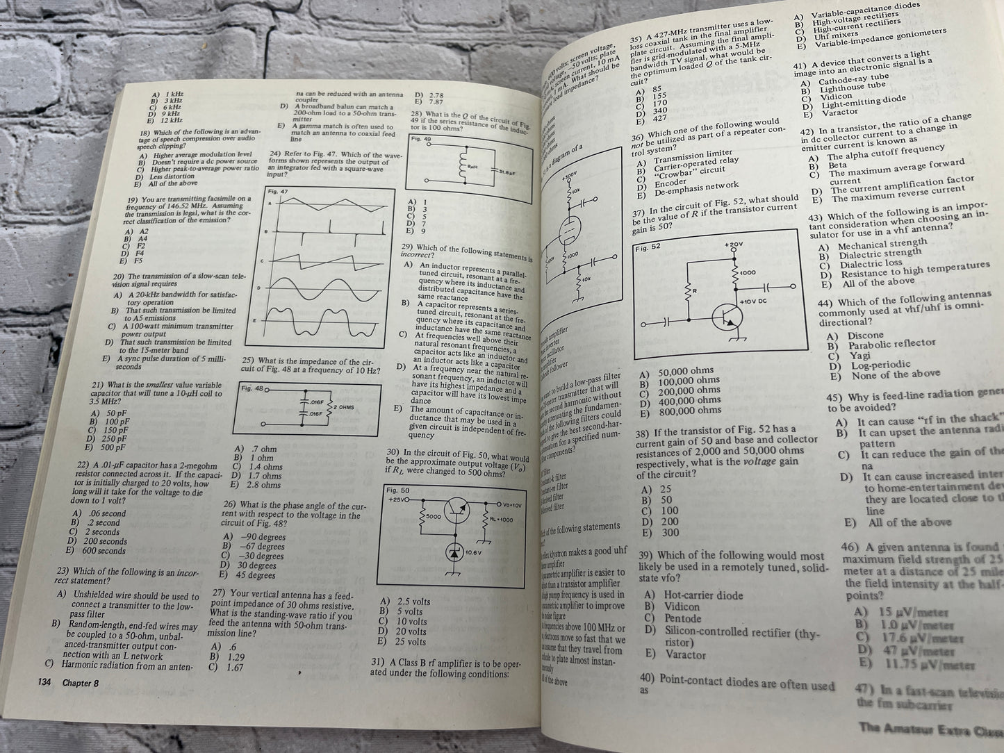 The Radio Amateur’s License Manual [American Radio Relay League · 1977]