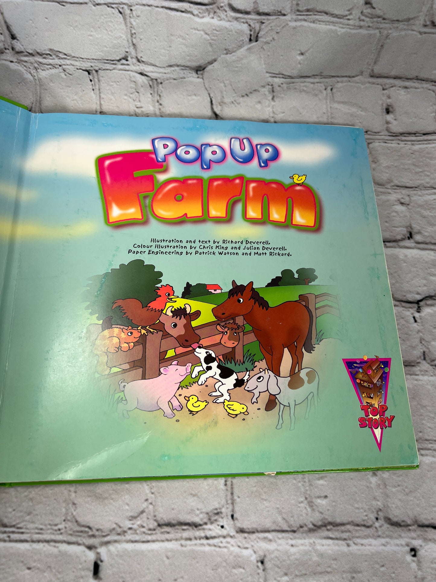 Pop Up Farm By Richard Deverell [3-D Animal Pop Ups · 2002]