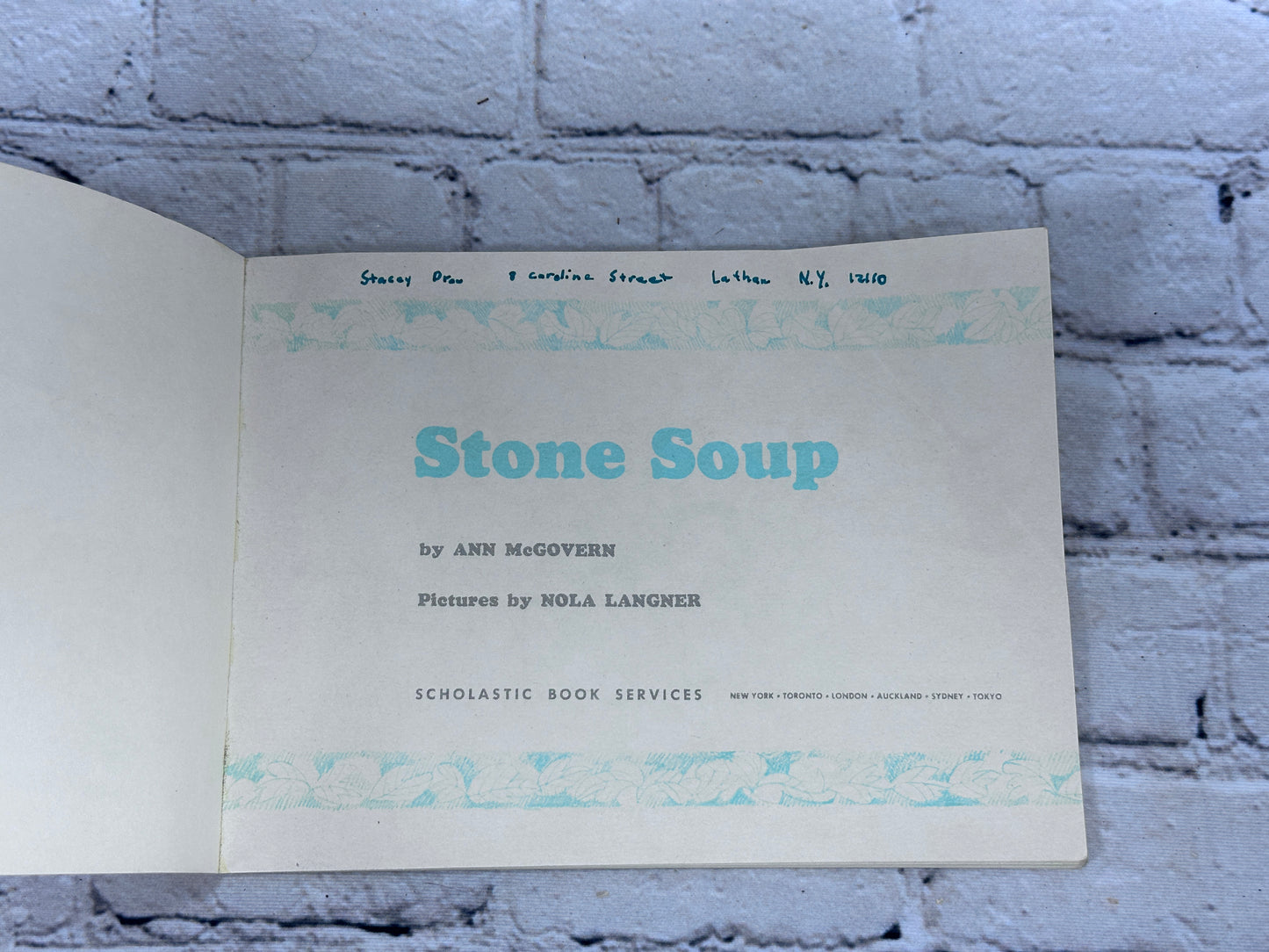 Stone Soup by Ann McGovern [6th Print · 1975]