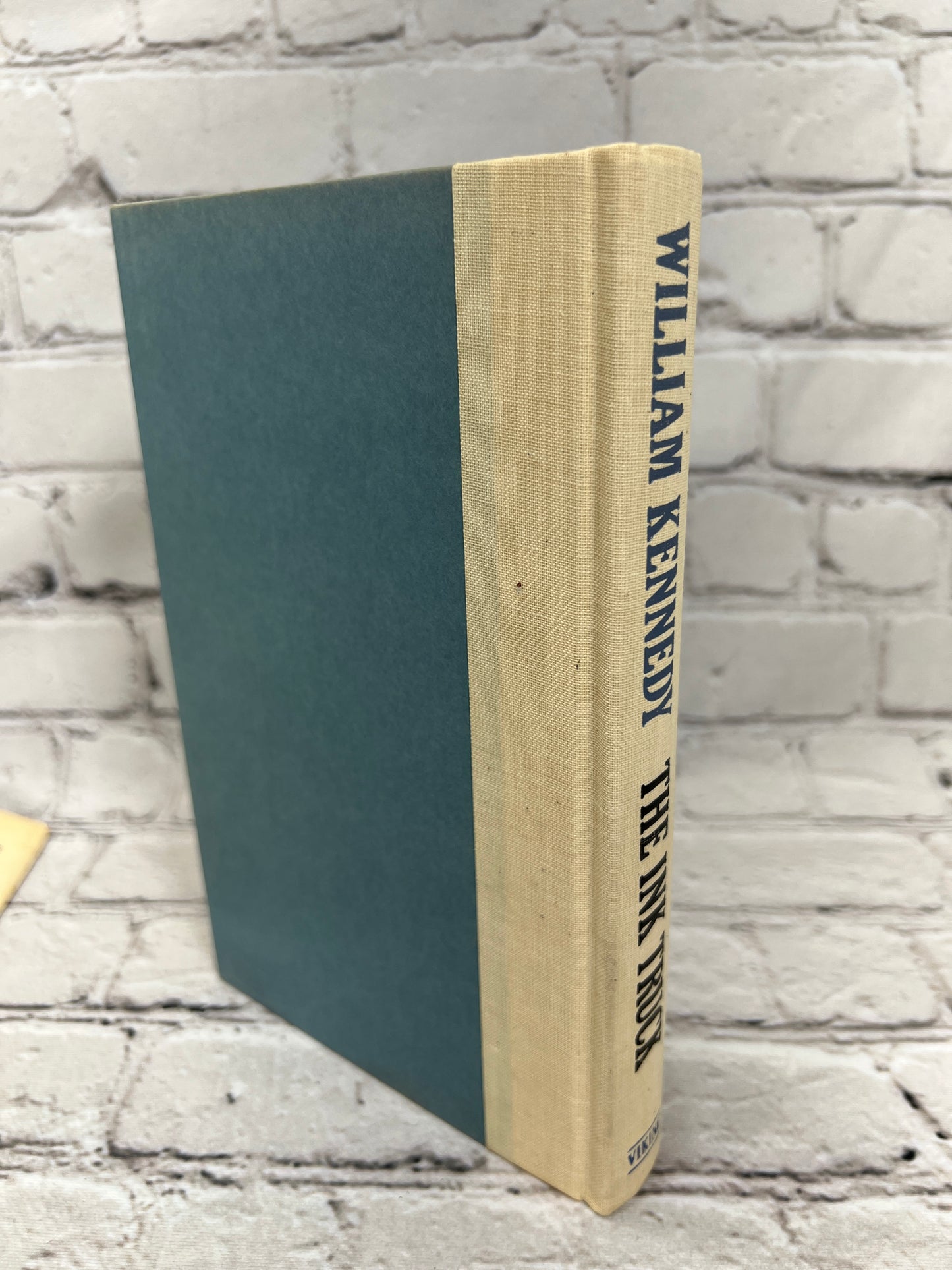 The Ink Truck by William Kennedy [1984]